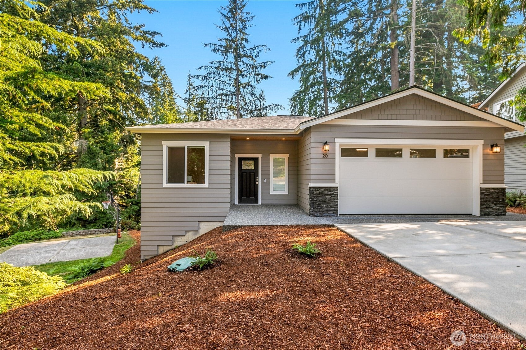 20 Sweetclover Circle — photo