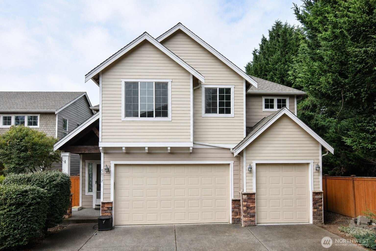 5017 Black Rock Loop SE — photo