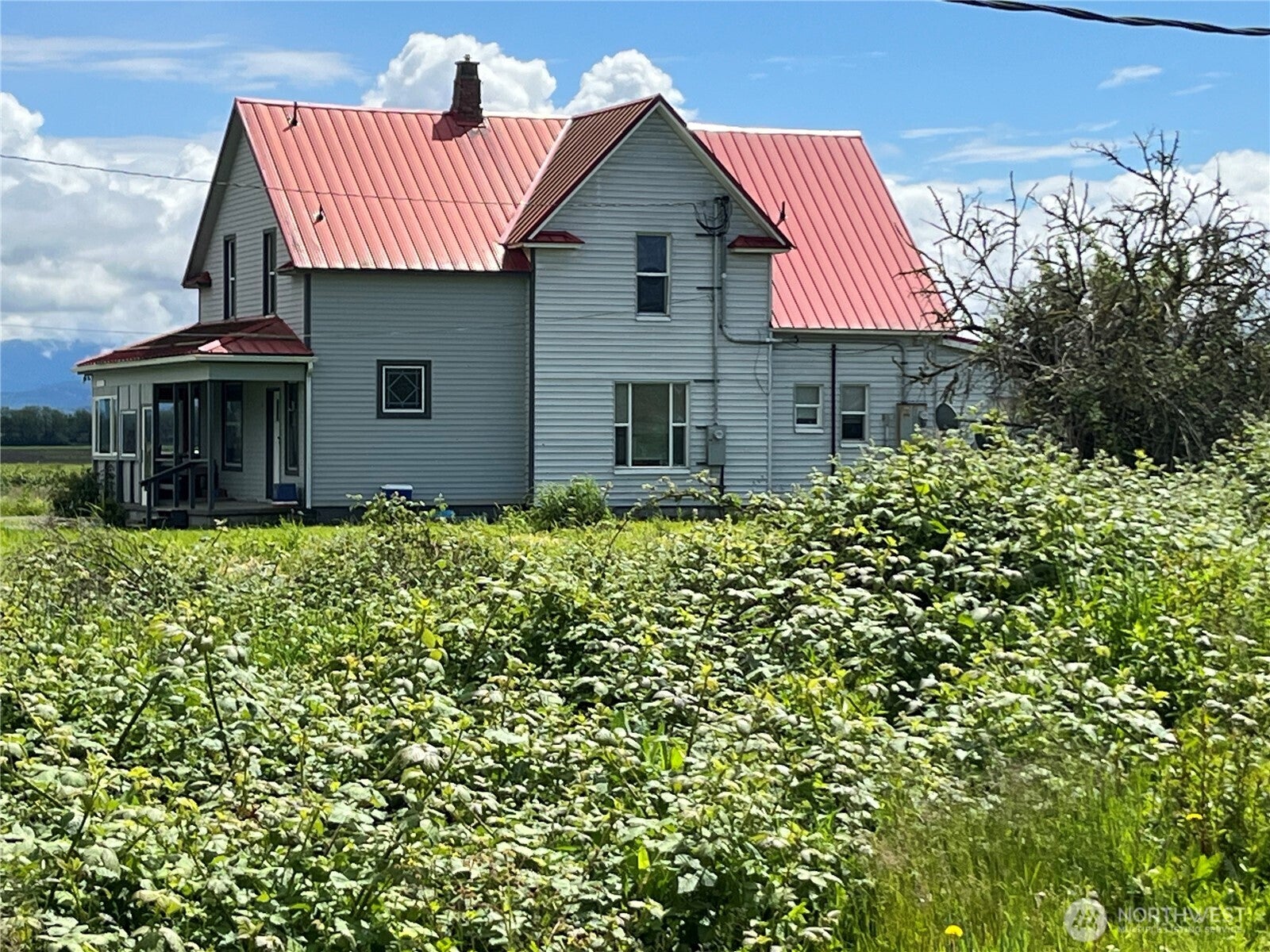 Home in Ferndale, WA 98248 — photo 2
