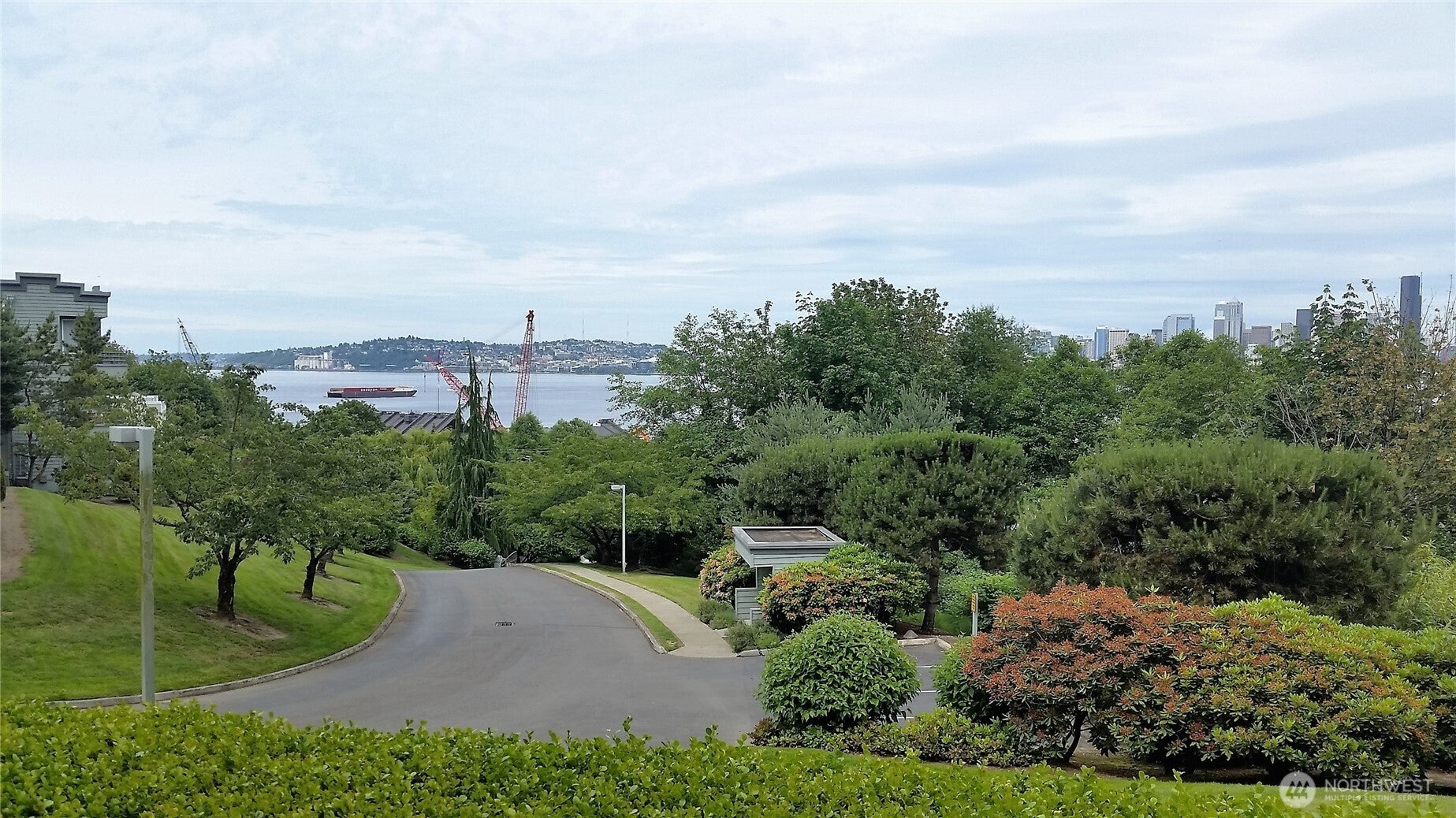 2349 SW Harbor Avenue SW 101 — photo