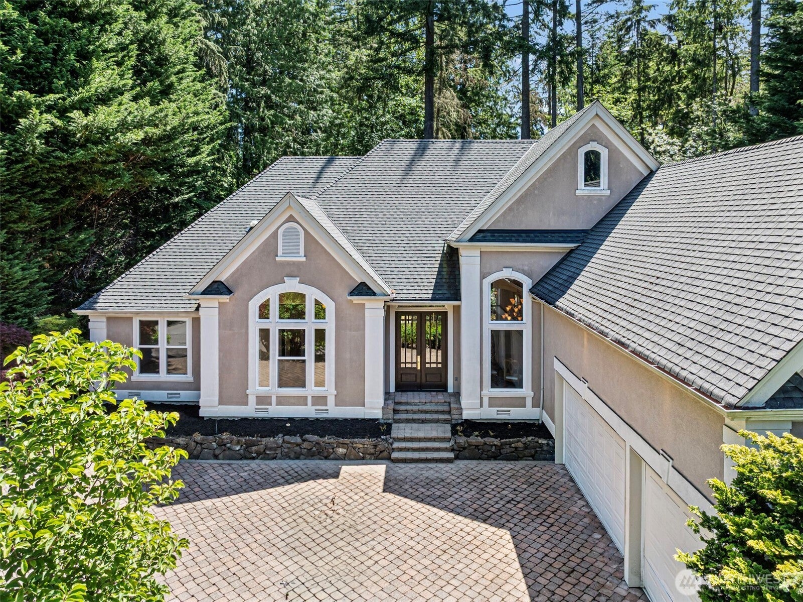 4404 Towhee Drive — photo