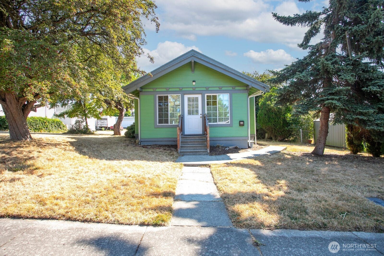 2508 Moore Street — photo