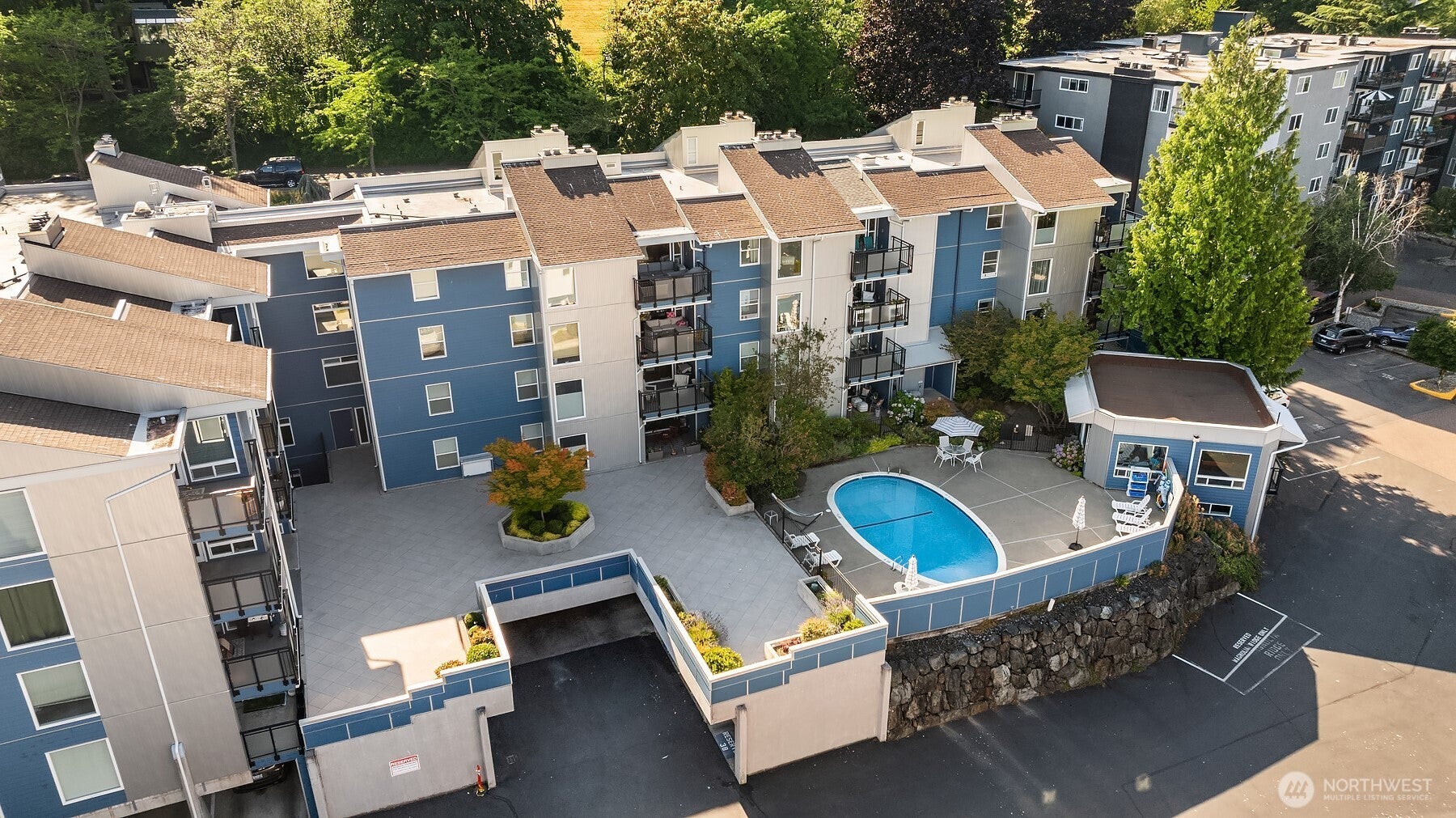 2510 W Bertona 434 — photo