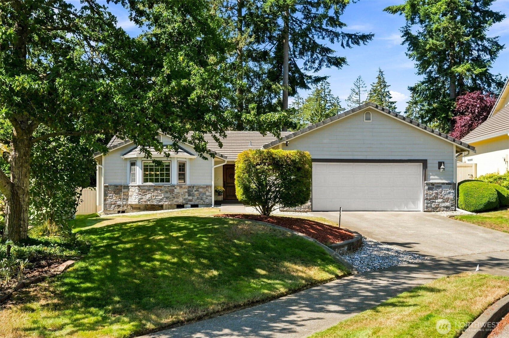 3519 Gray Court NE — photo
