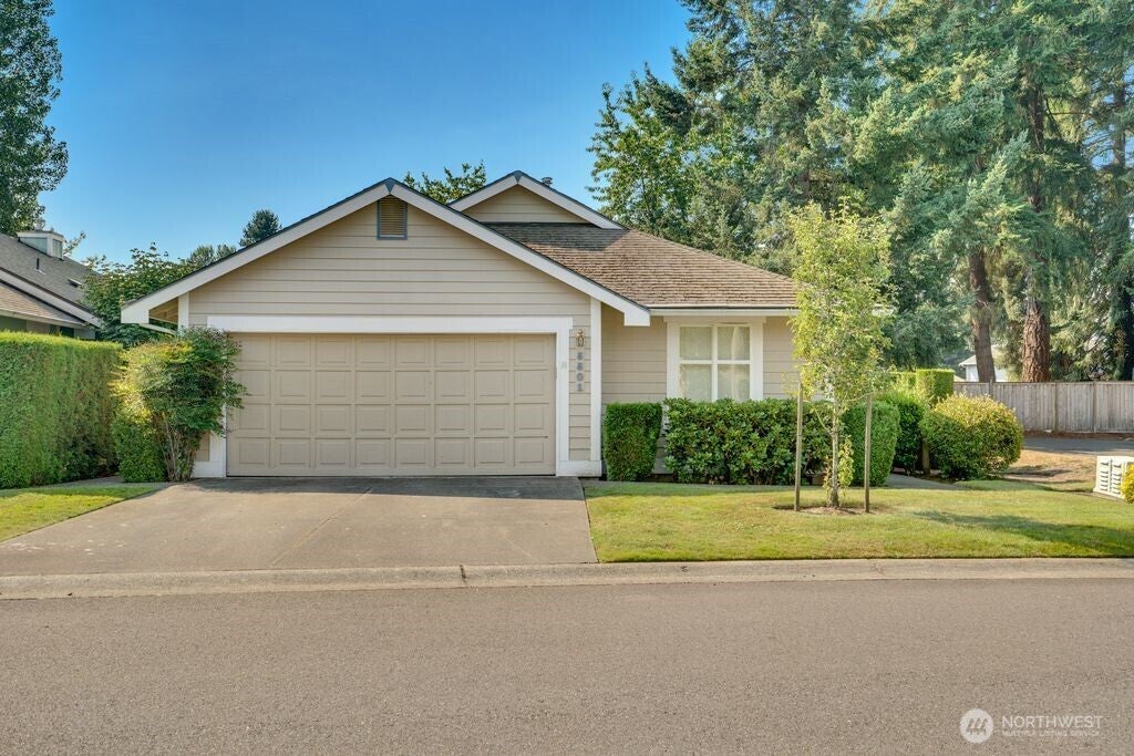 5501 Cricket Lane SE — photo