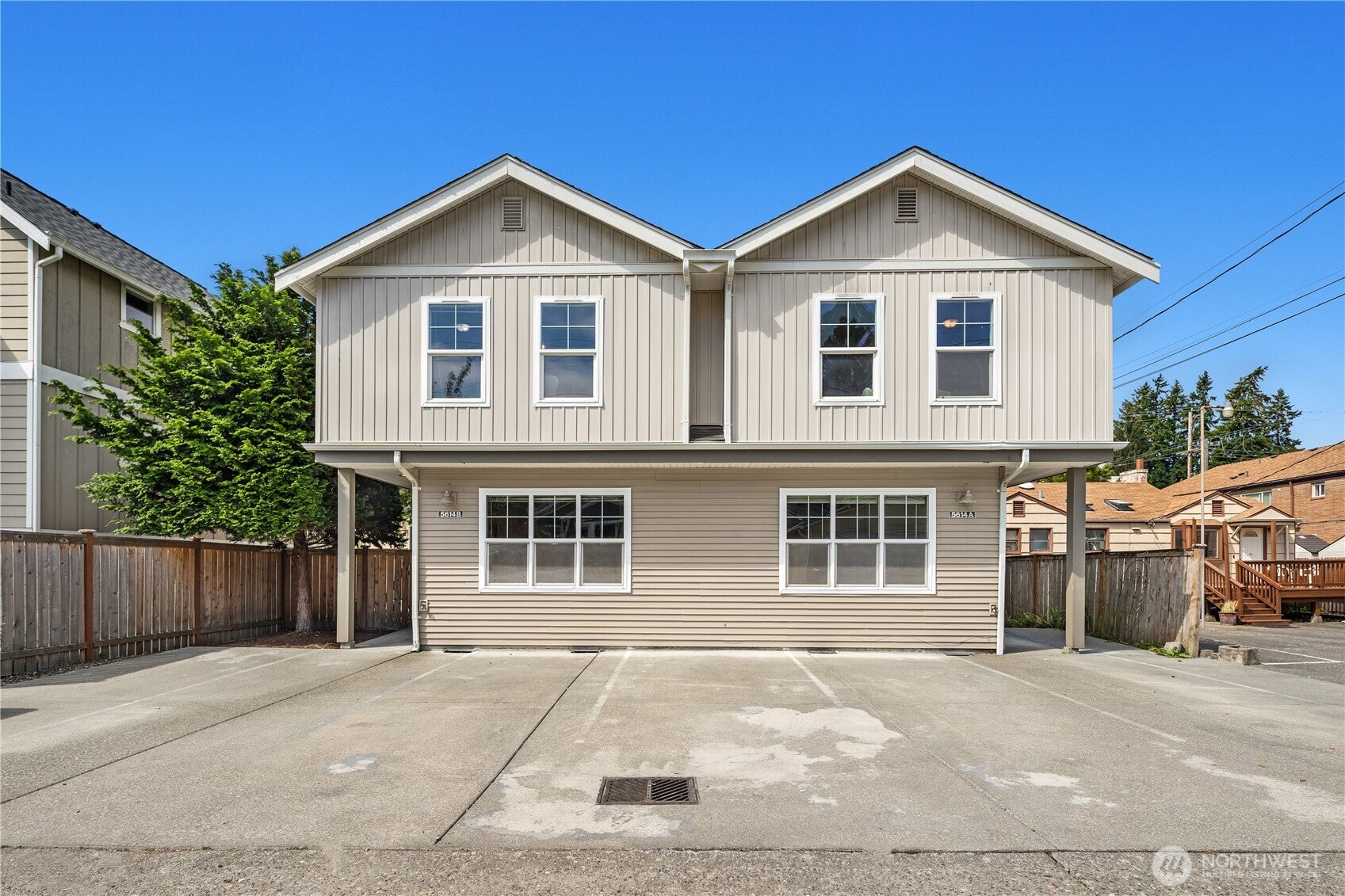 5614 Fauntleroy Way SW — photo