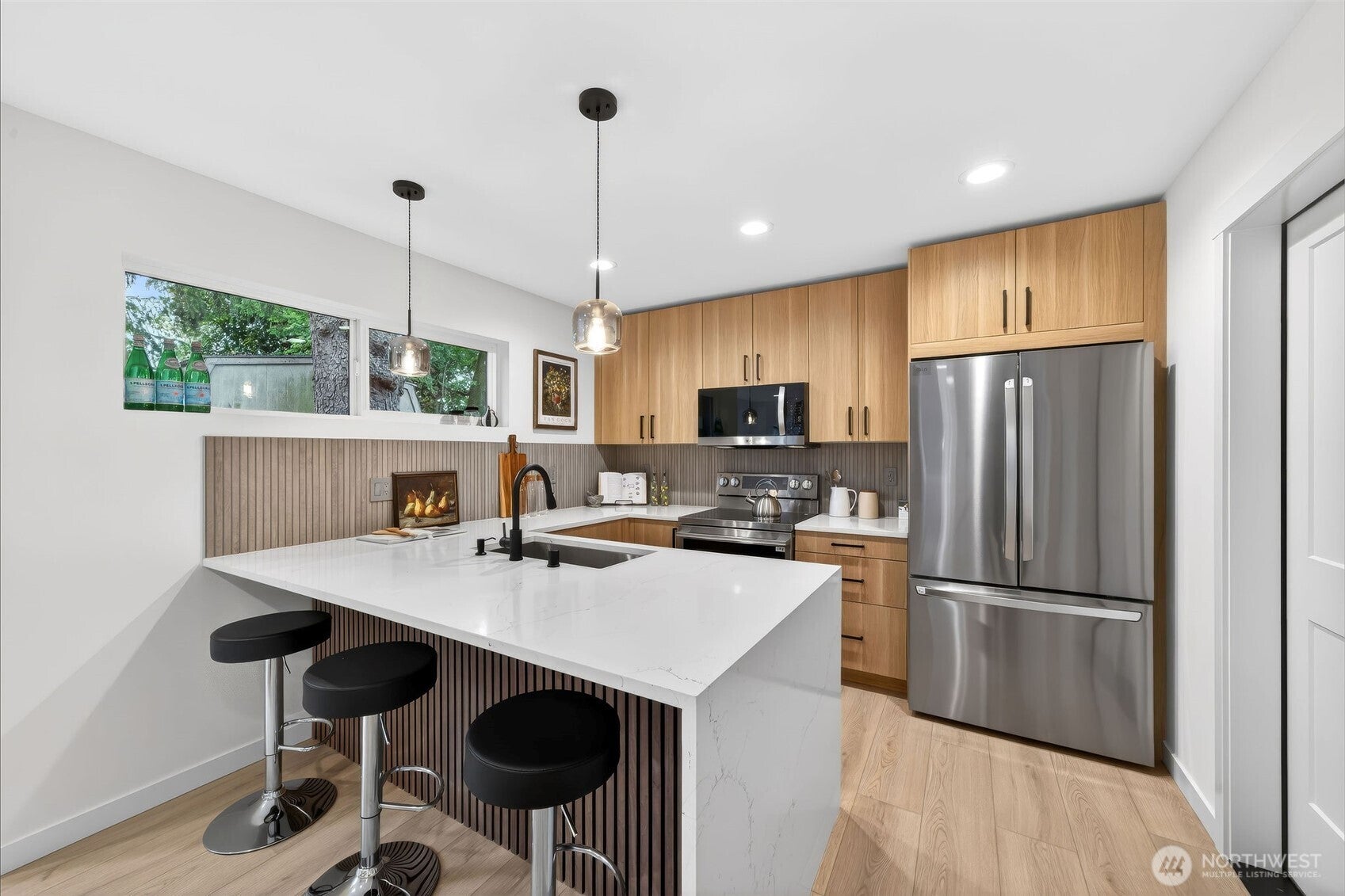 8510 15th Avenue NE — photo