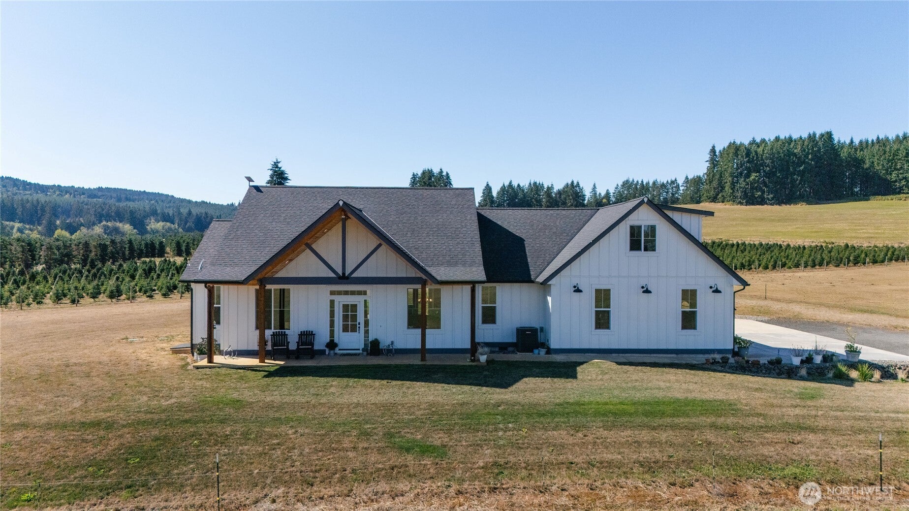 620 Cousins Road — photo