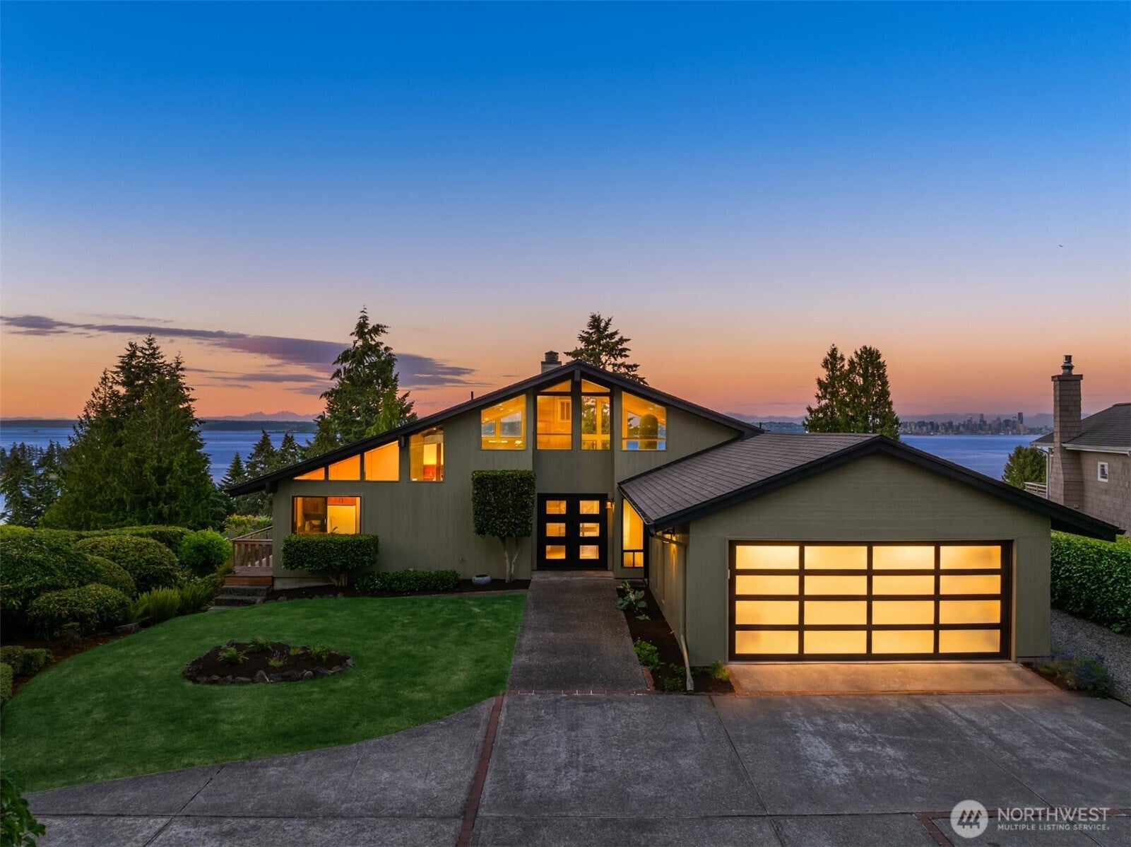 10793 NE Bill Point Drive — photo