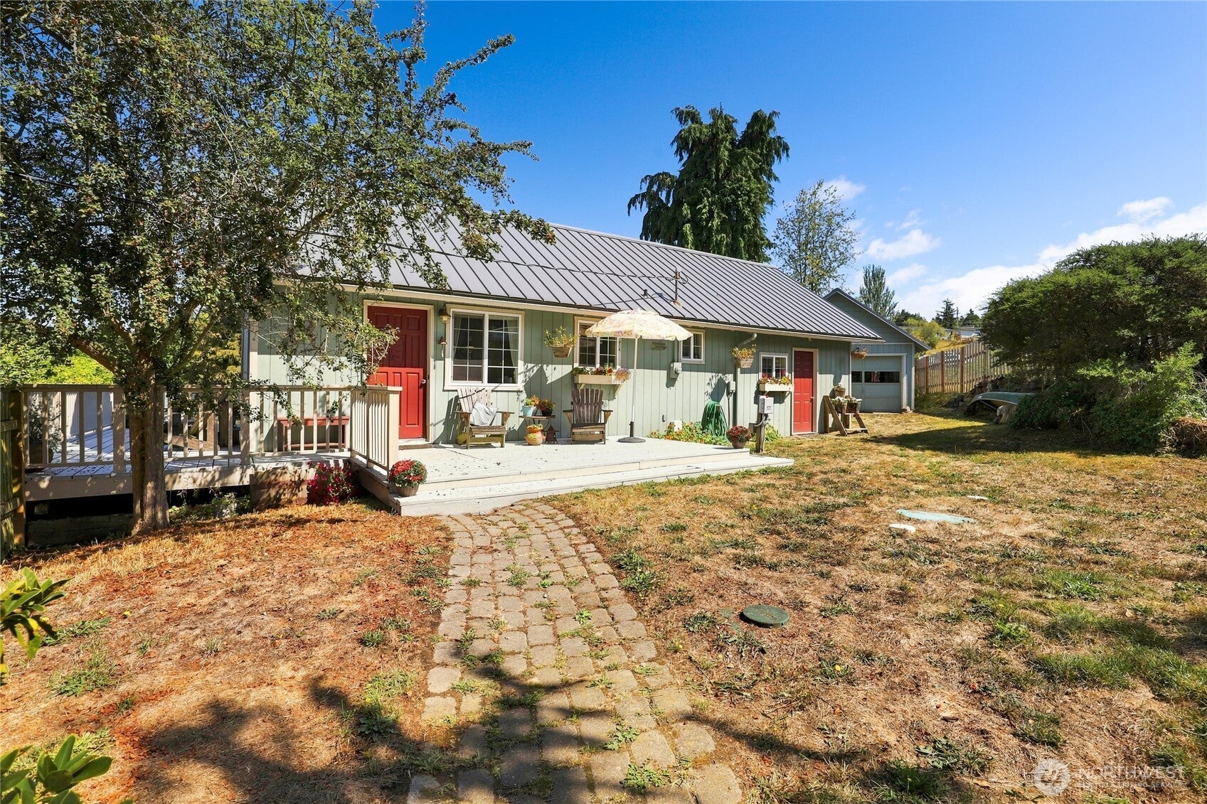 41 Hemlock Drive — photo