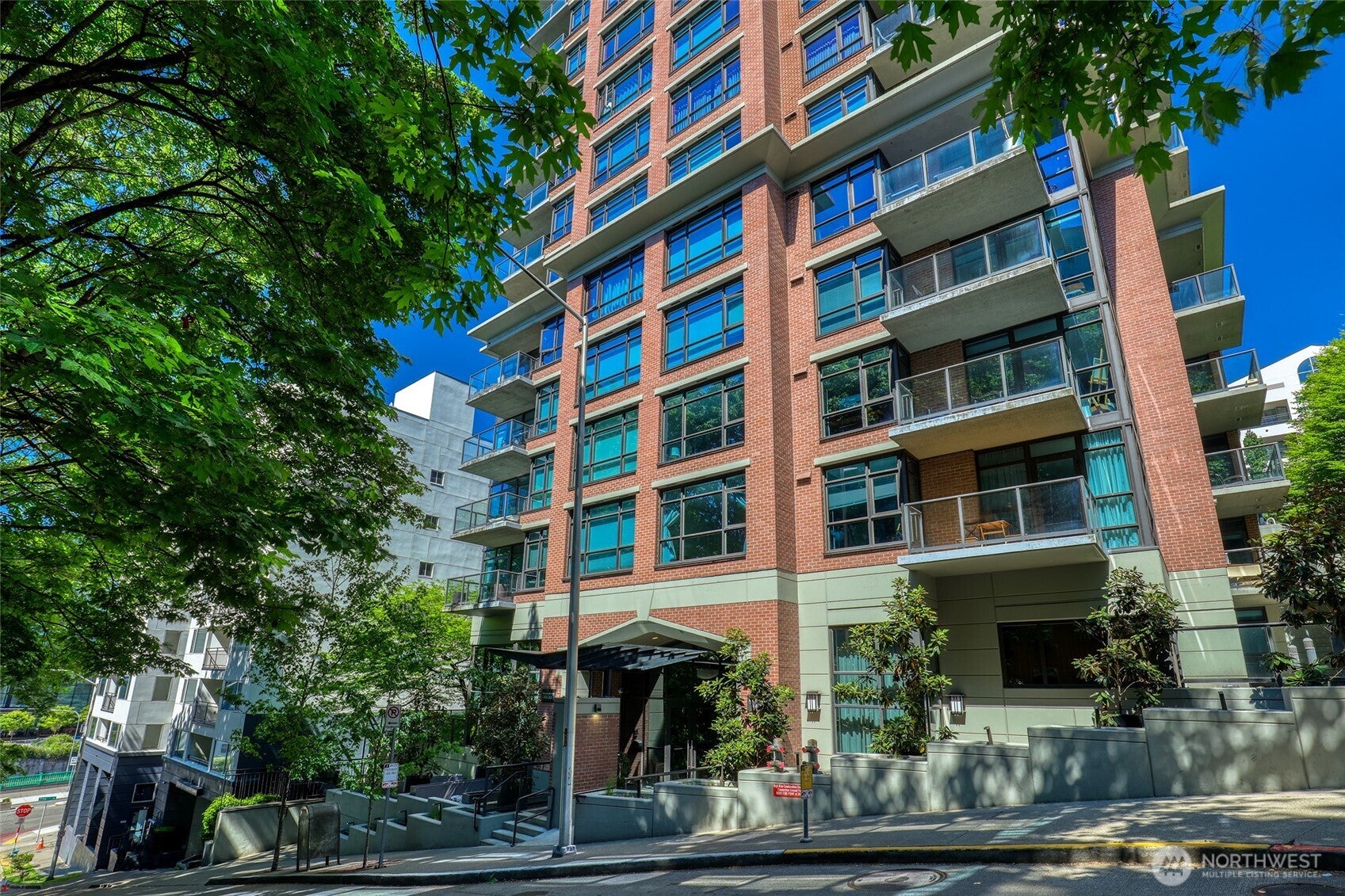 1420 Terry Avenue 304 — photo