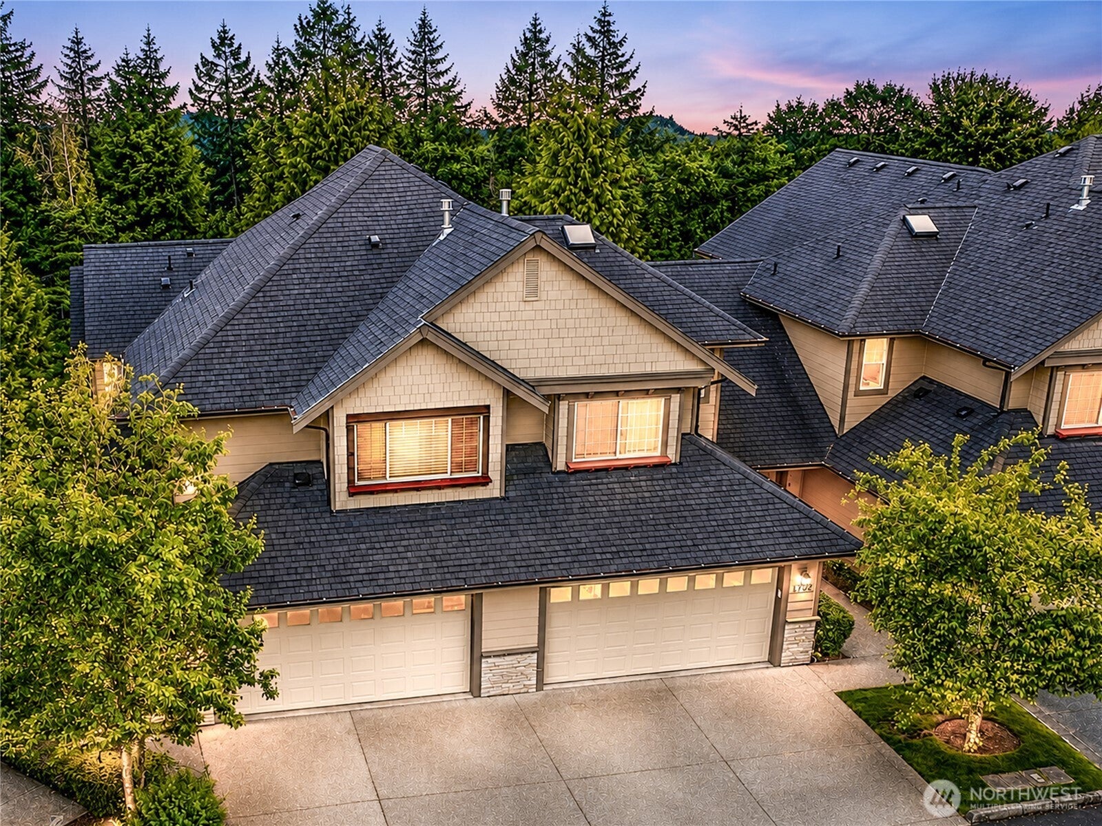 13824 N Creek Drive 1702 — photo