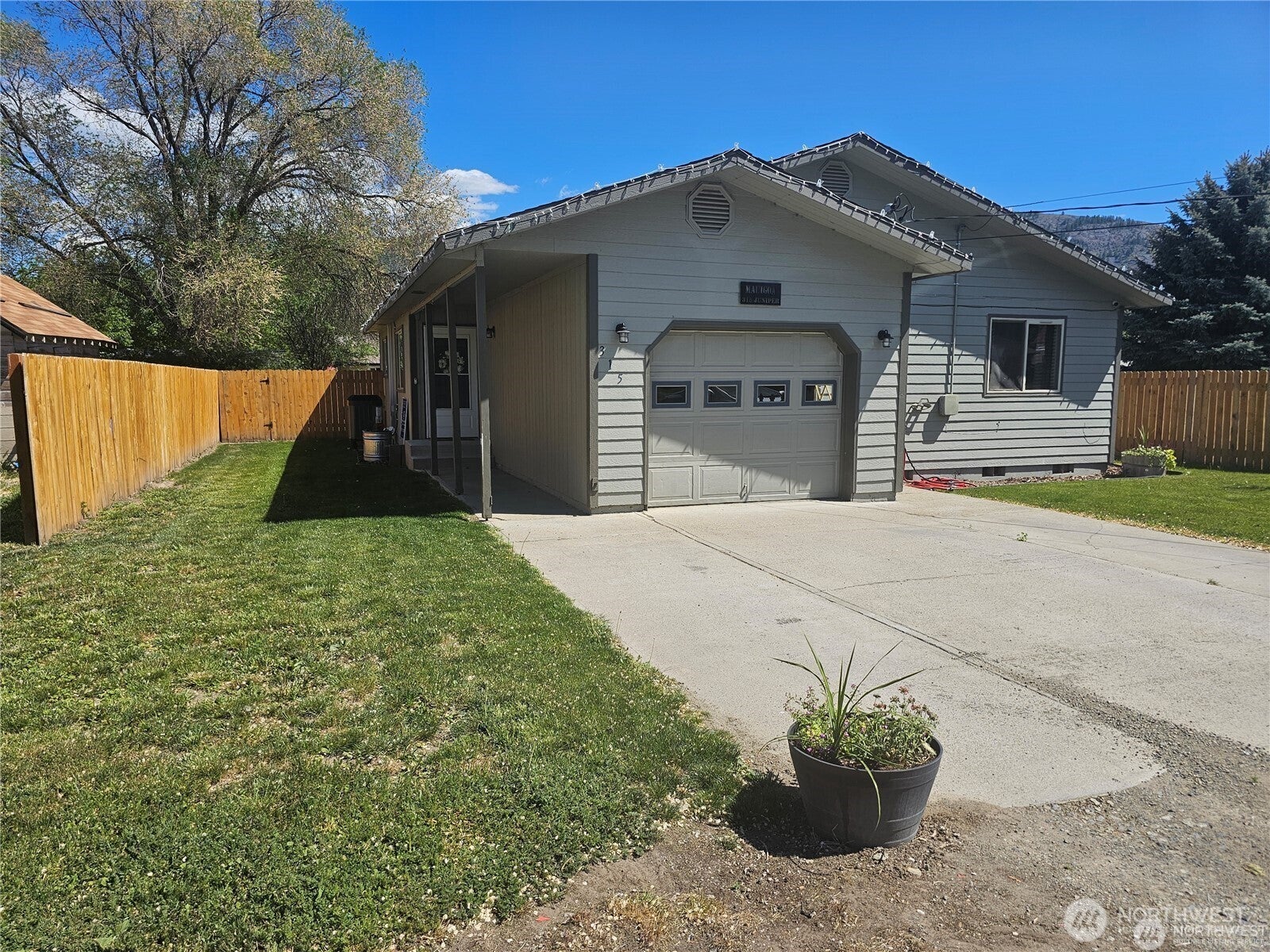 315 Juniper Street — photo