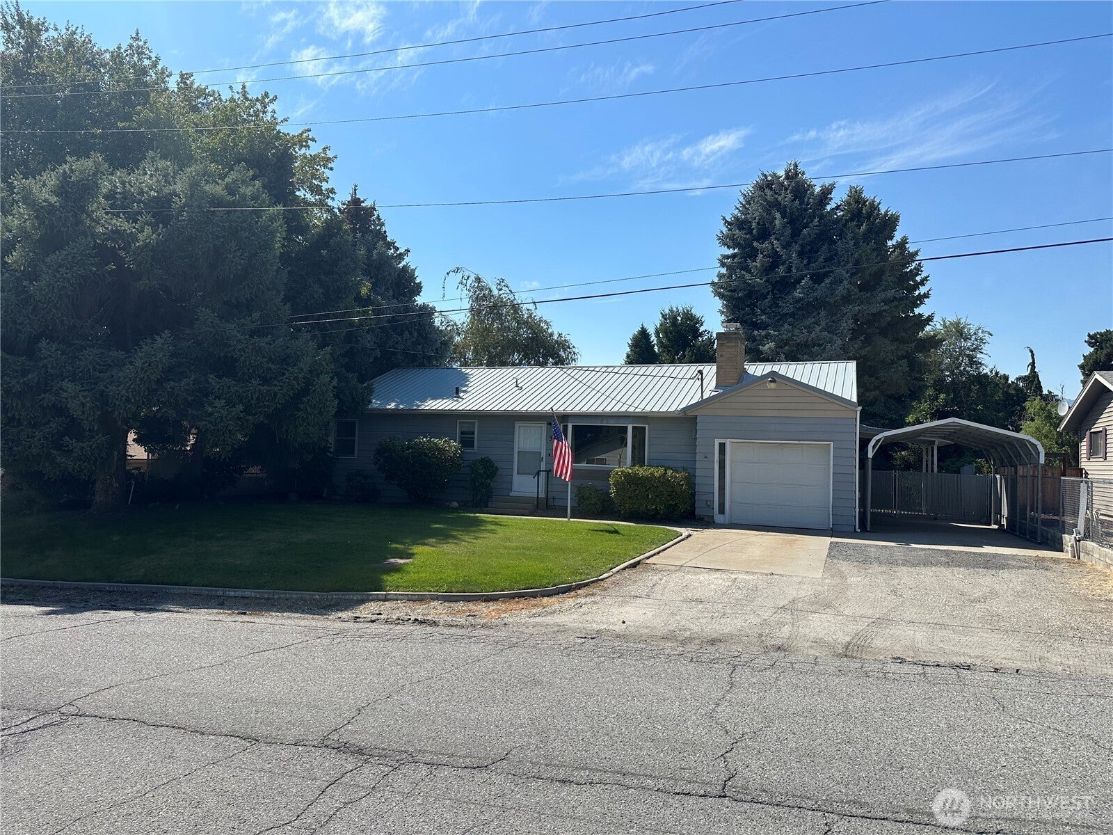30 S Gilmore — photo