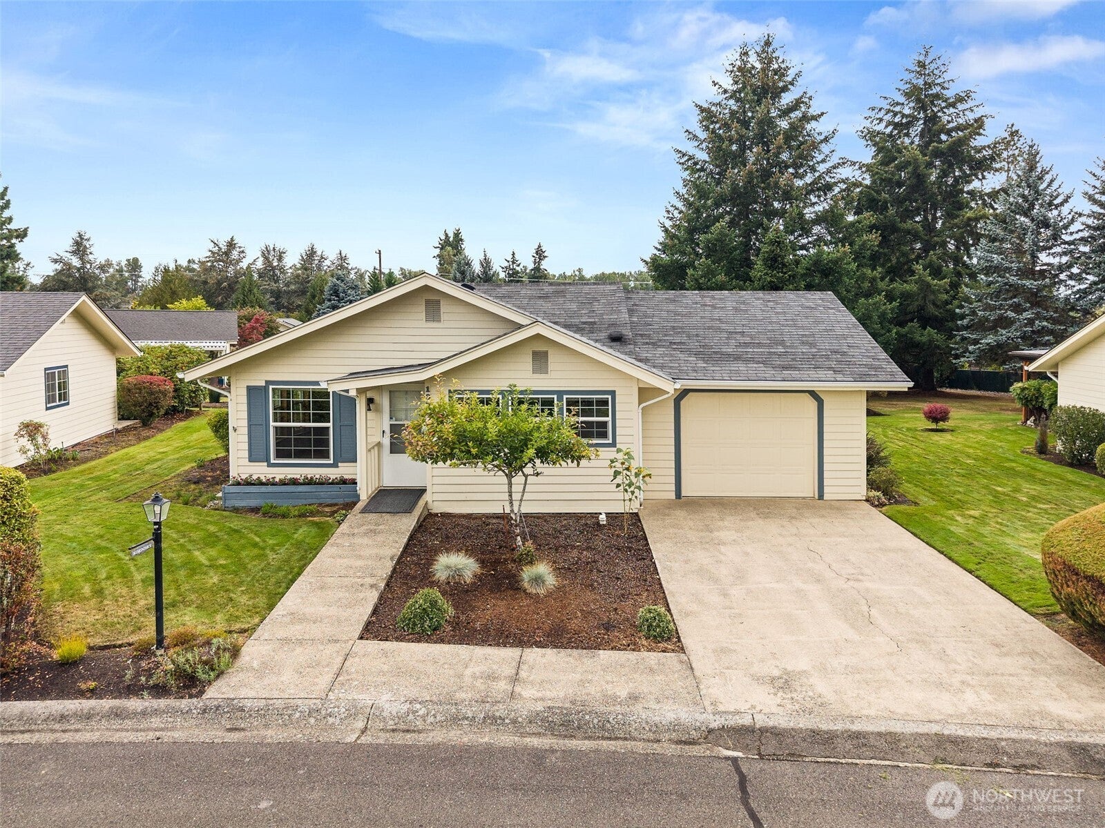 109 Longfellow Lane — photo
