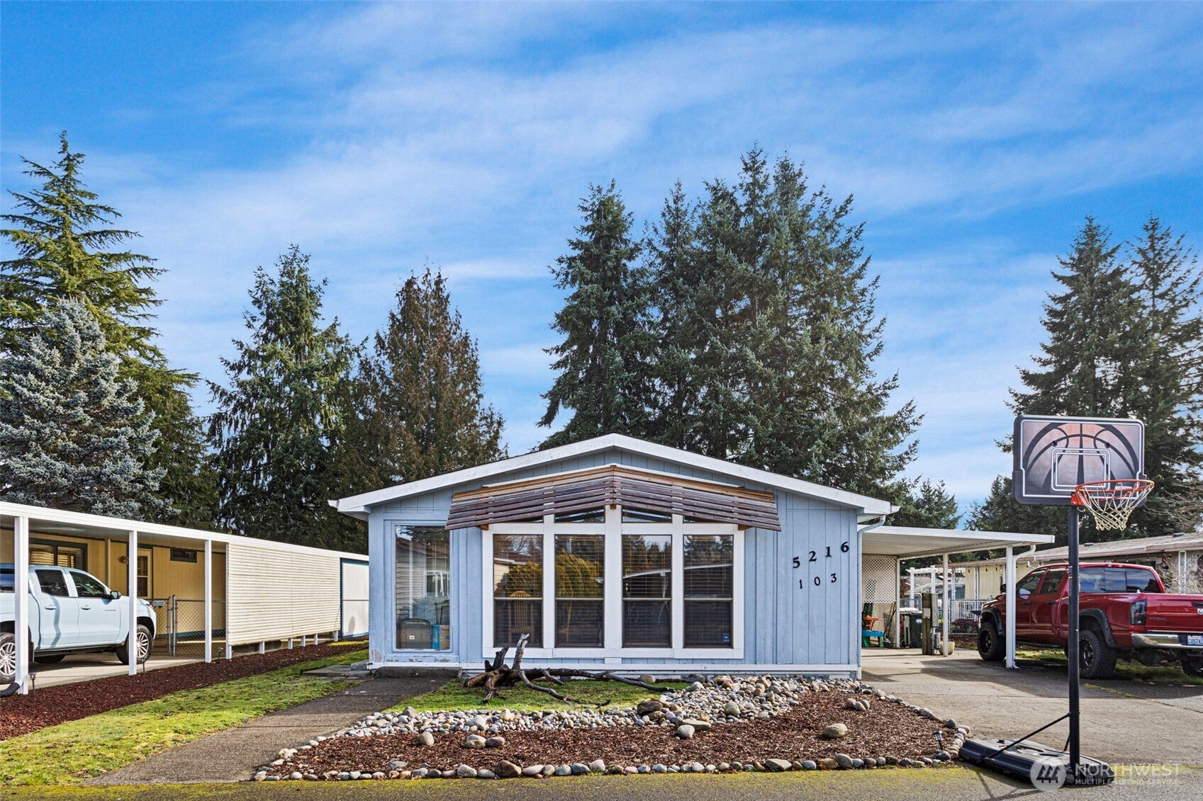 5216 Yakima Lane SE 103 — photo