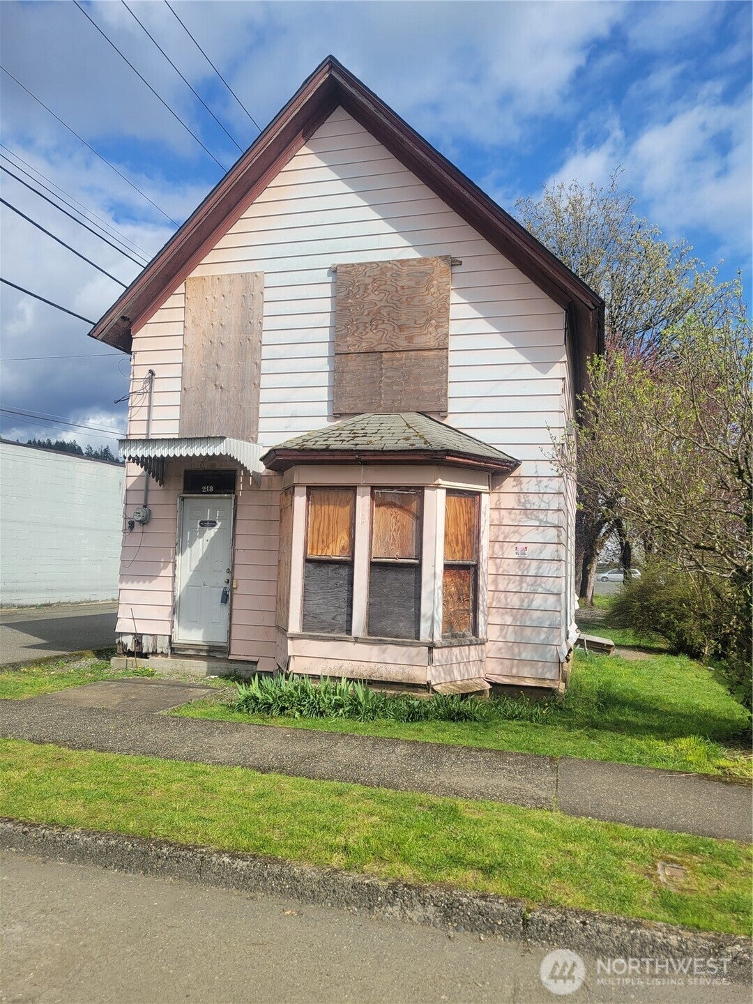 218 S 2nd Street — photo
