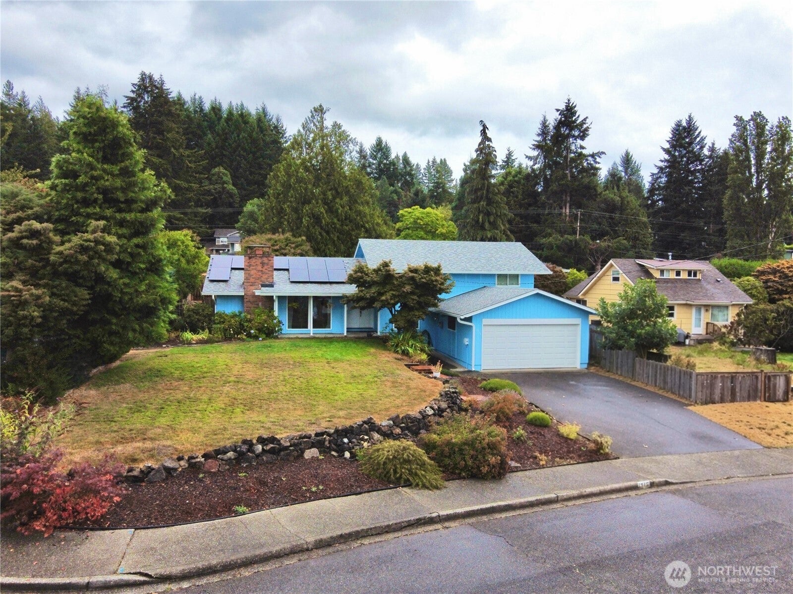 1516 Bradley — photo