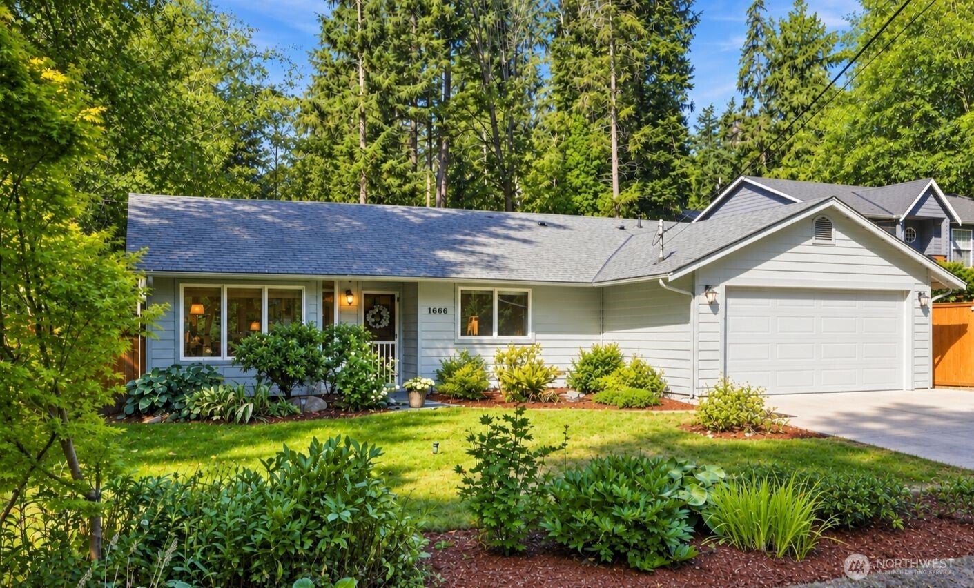 1666 Vine Maple Lane — photo