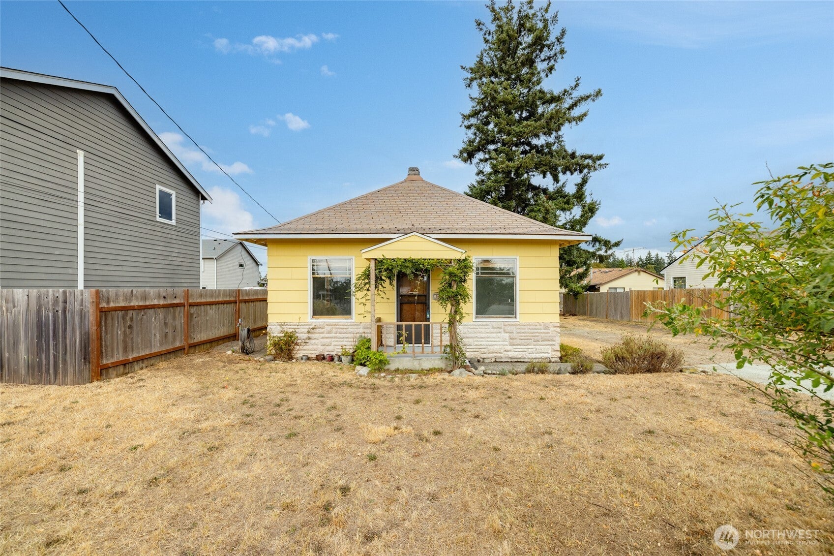 1442 E Whidbey Avenue — photo
