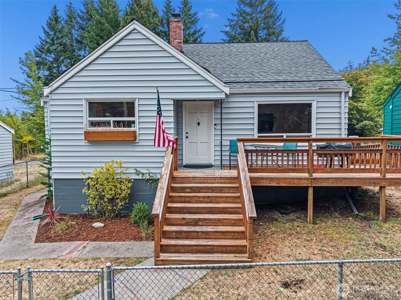 224 Bremerton Boulevard W — photo