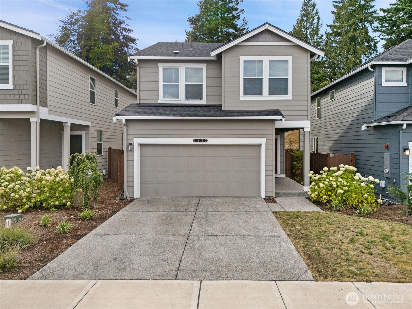 4233 Pronghorn Place — photo