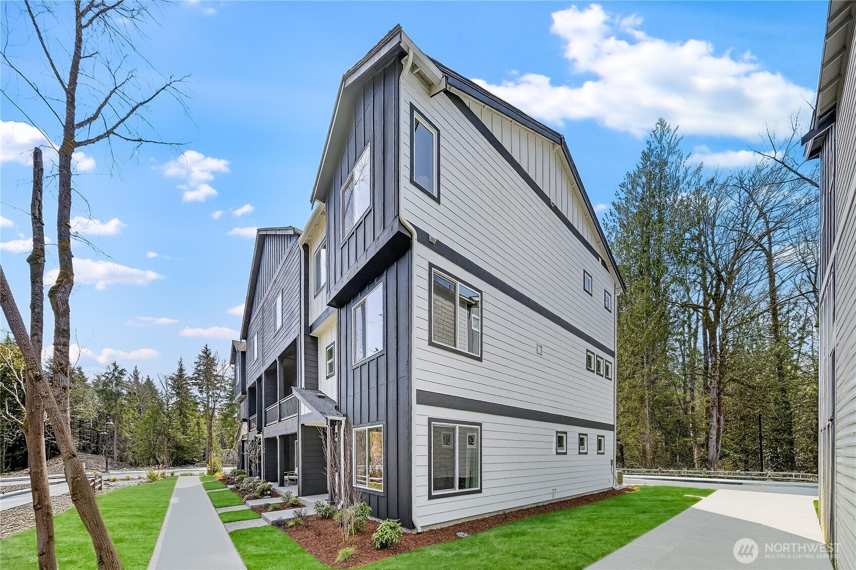32360 Anchor Avenue SE — photo