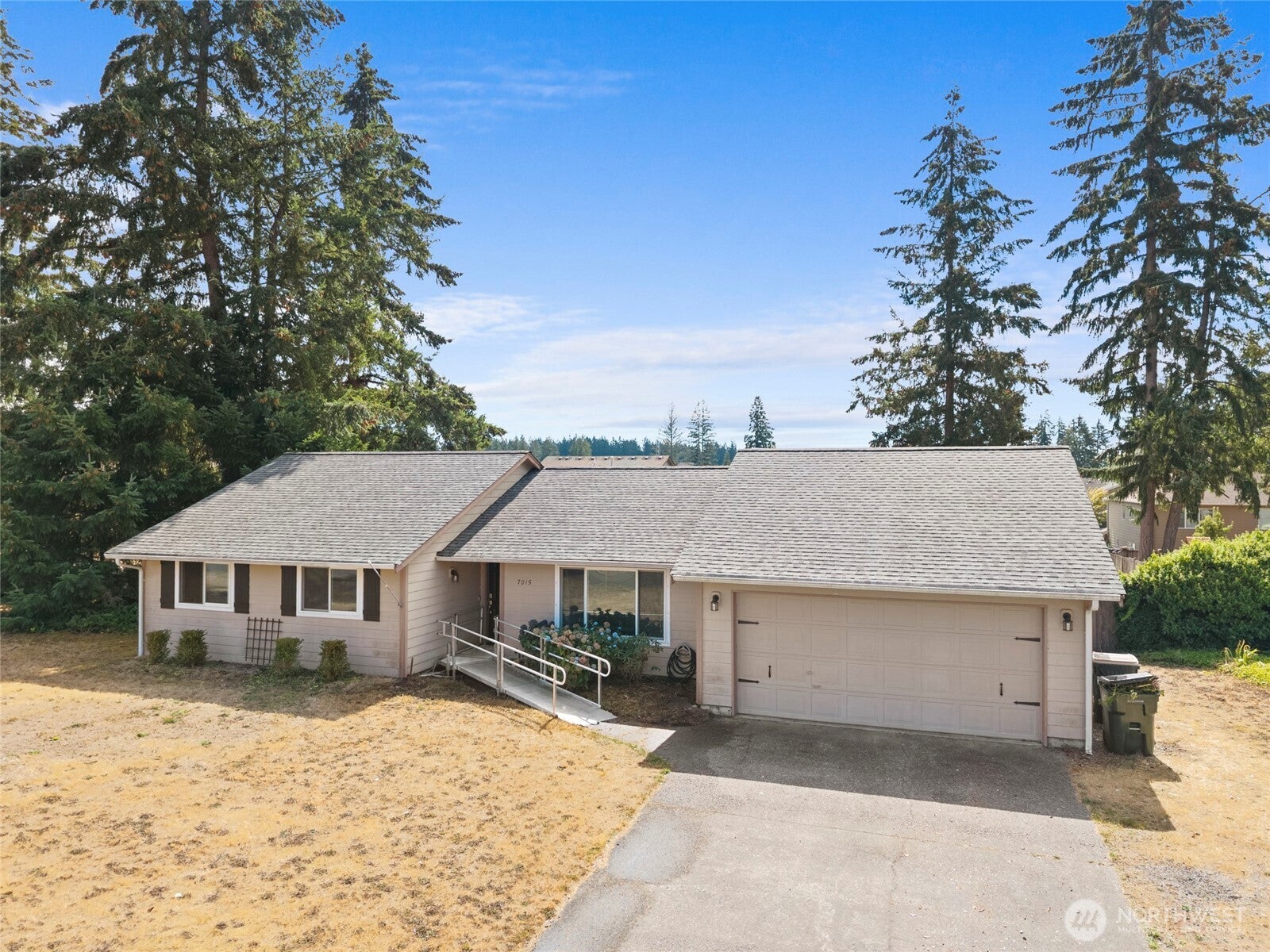 7015 Tolmie Drive NE — photo