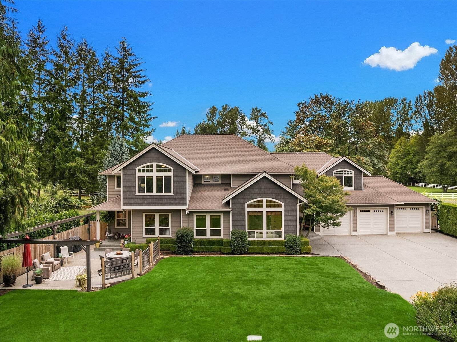 14738 Bear Creek Road NE — photo