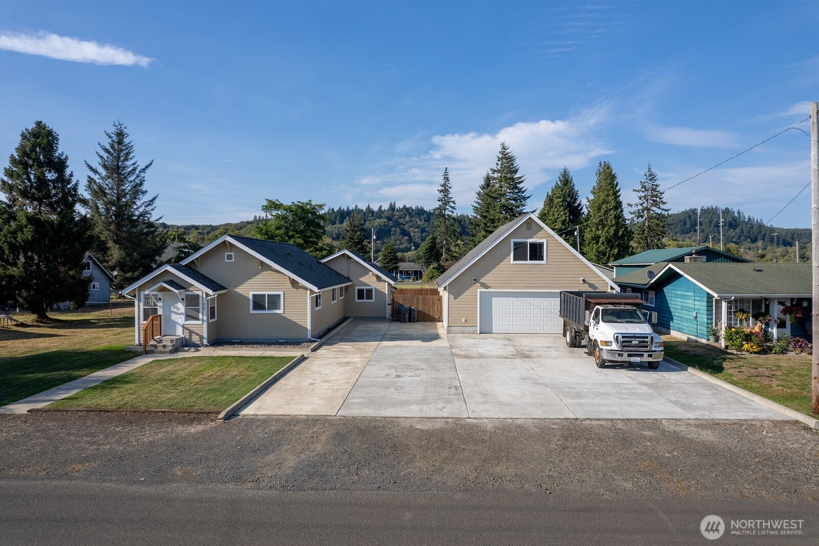 410 E Scott Street — photo