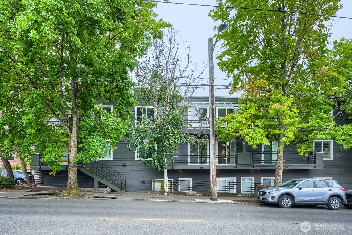 115 W Galer Street 304 — photo