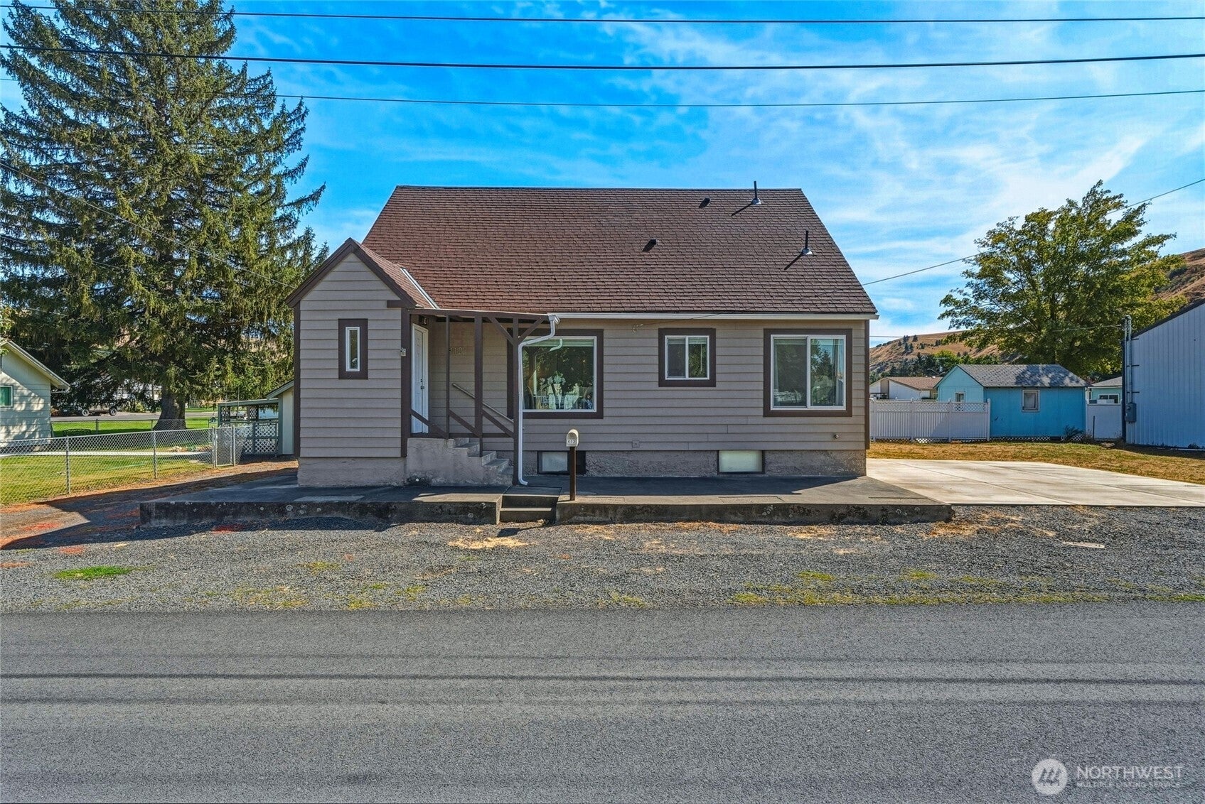 412 Pearson Street — photo