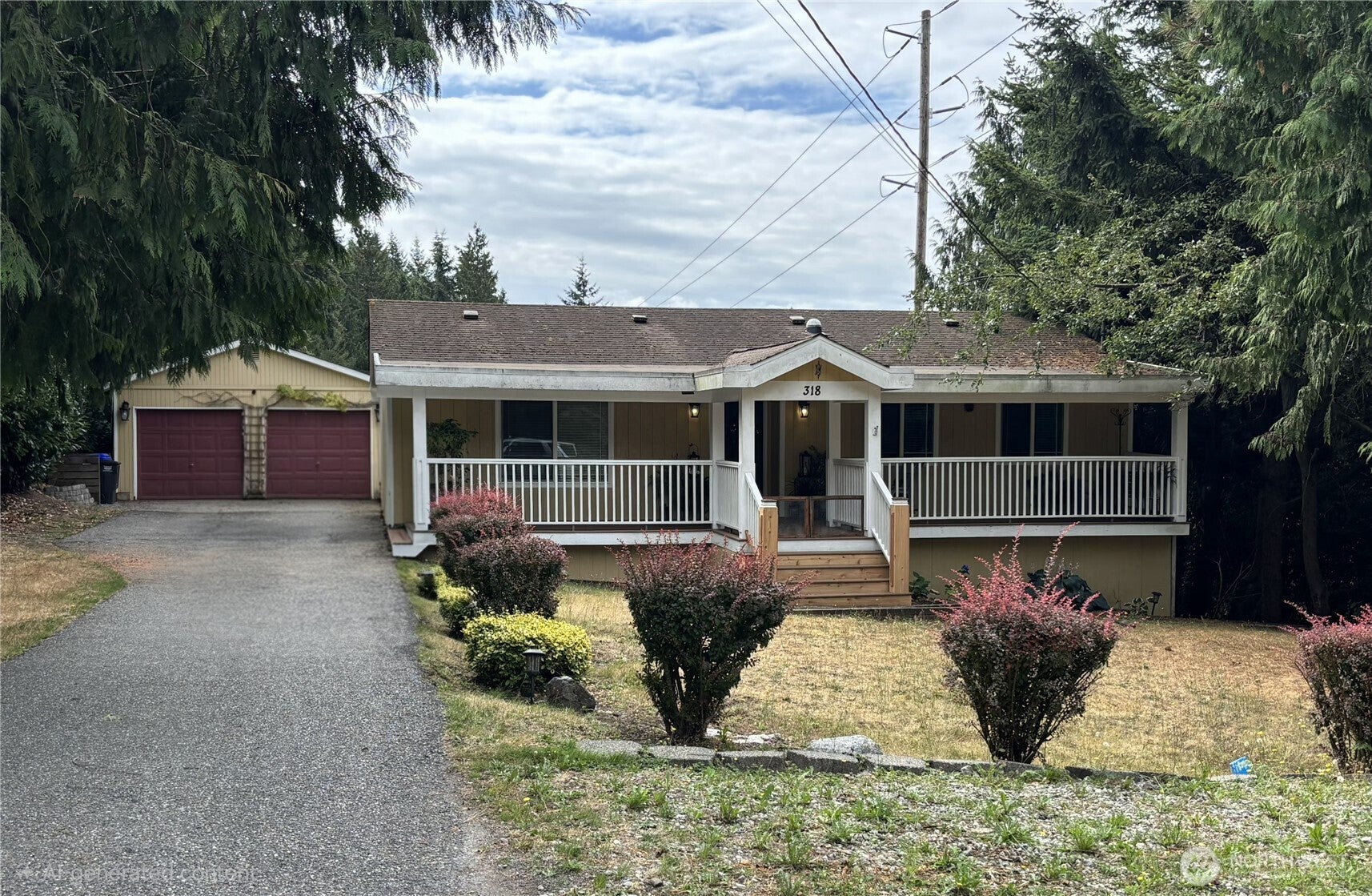 318 77th Place SW — photo