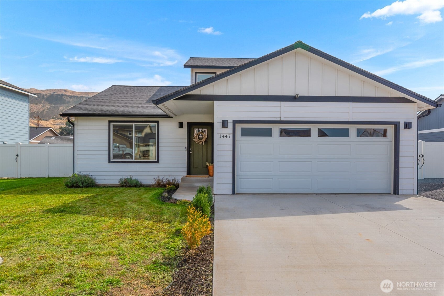1447 Curtis Drive — photo
