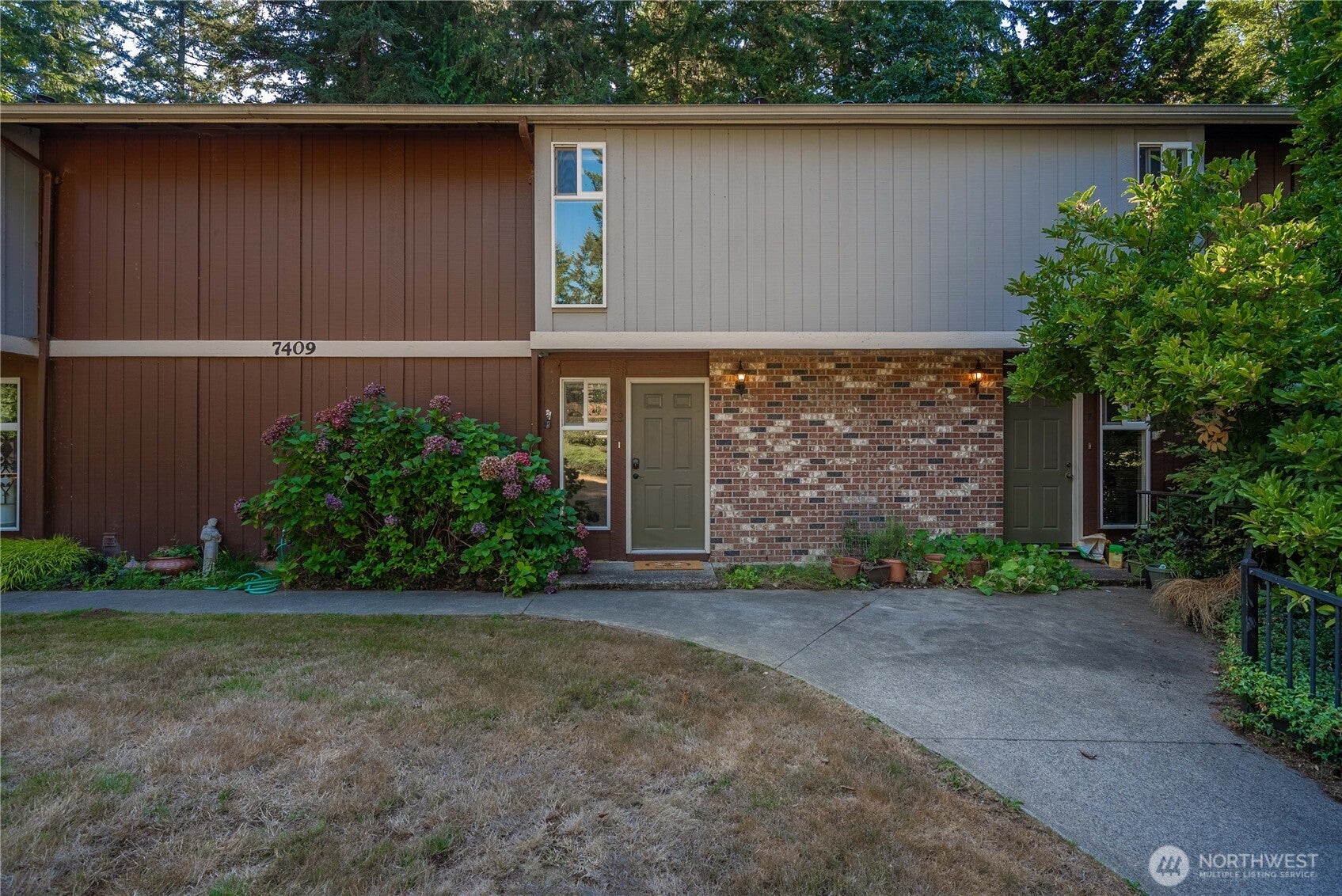 7409 Fairview Road SW 7C/18 — photo