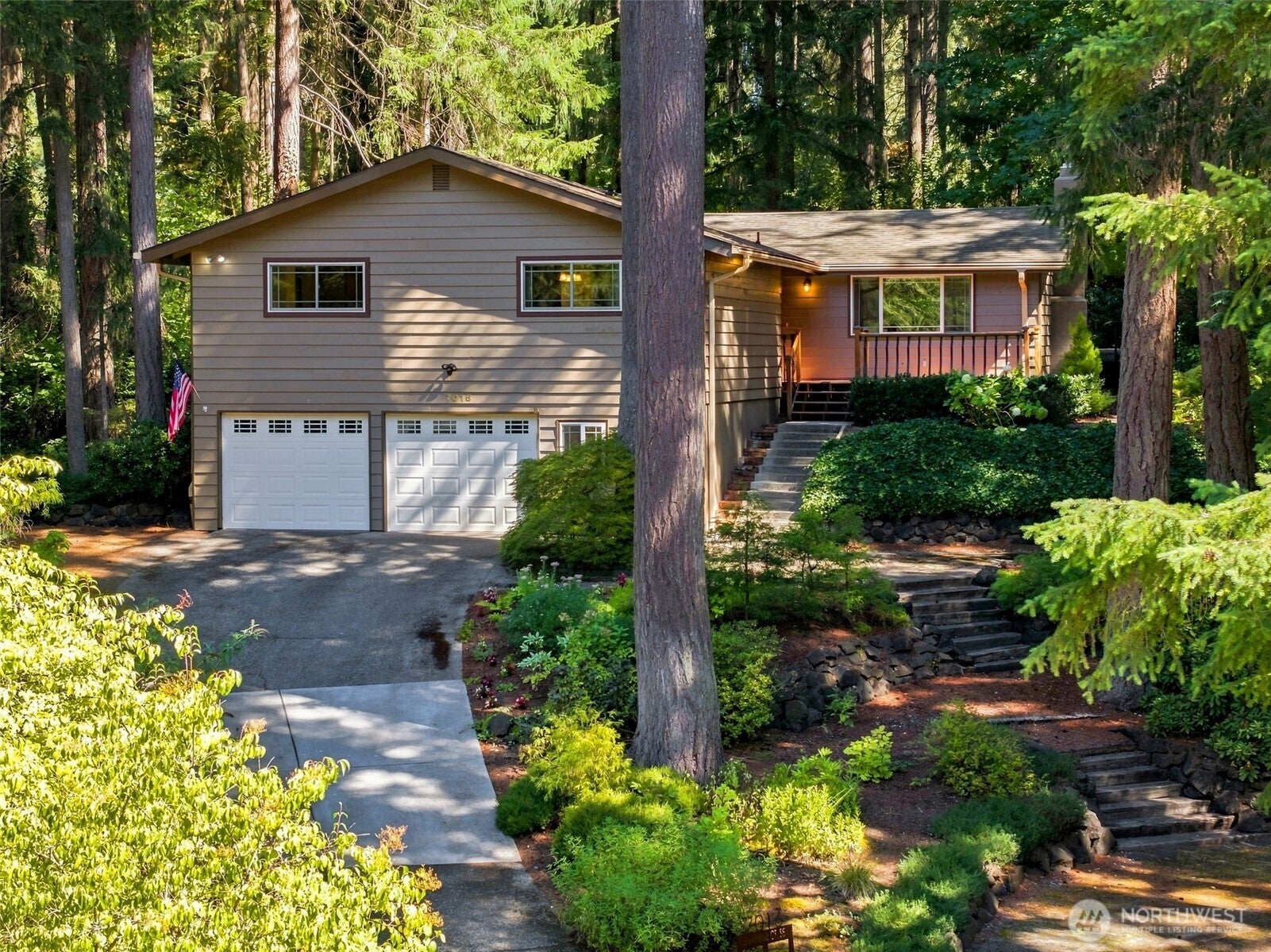 7016 Glen Terra Court SE — photo