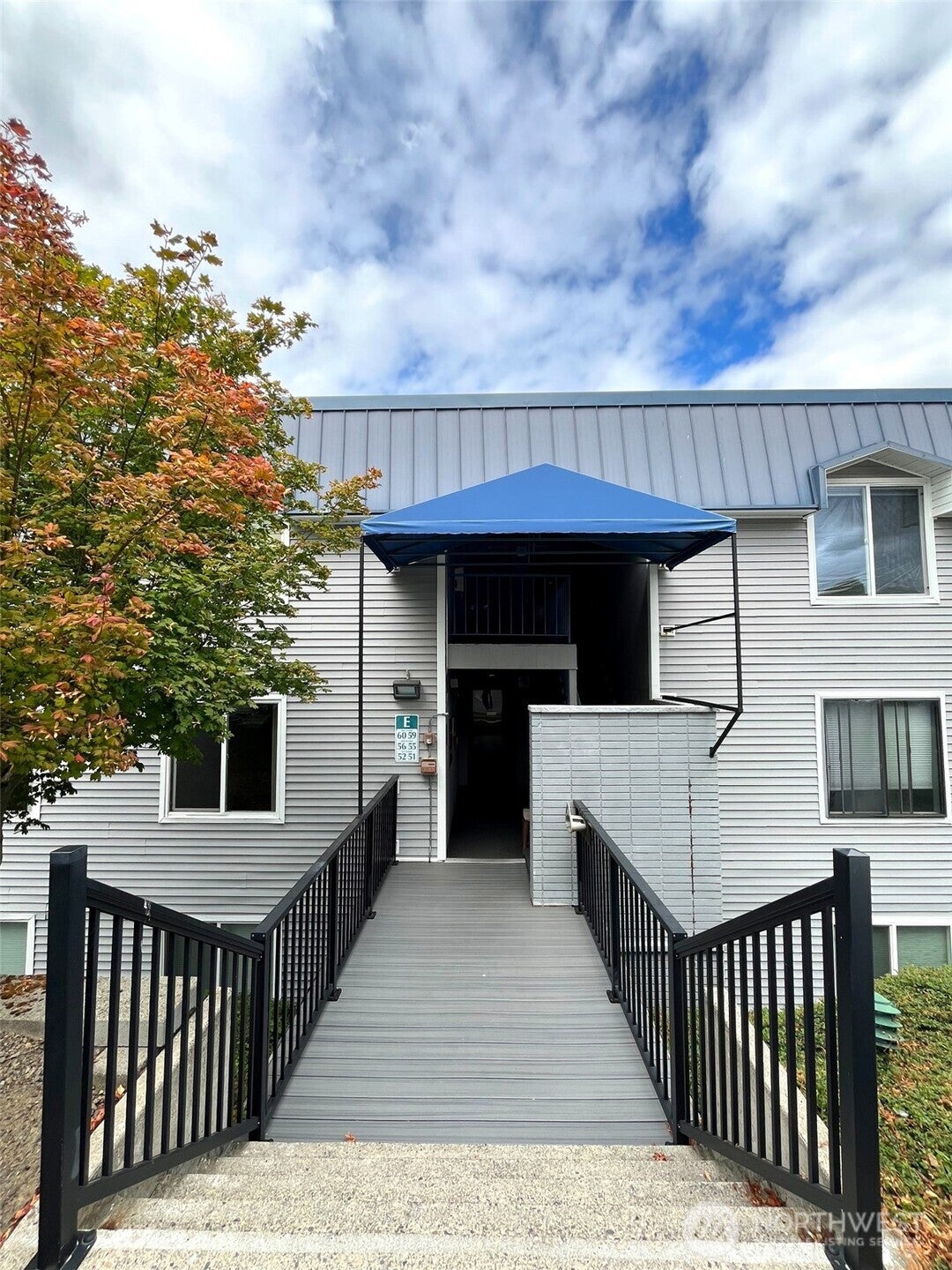 924 Shorewood Drive E56 — photo