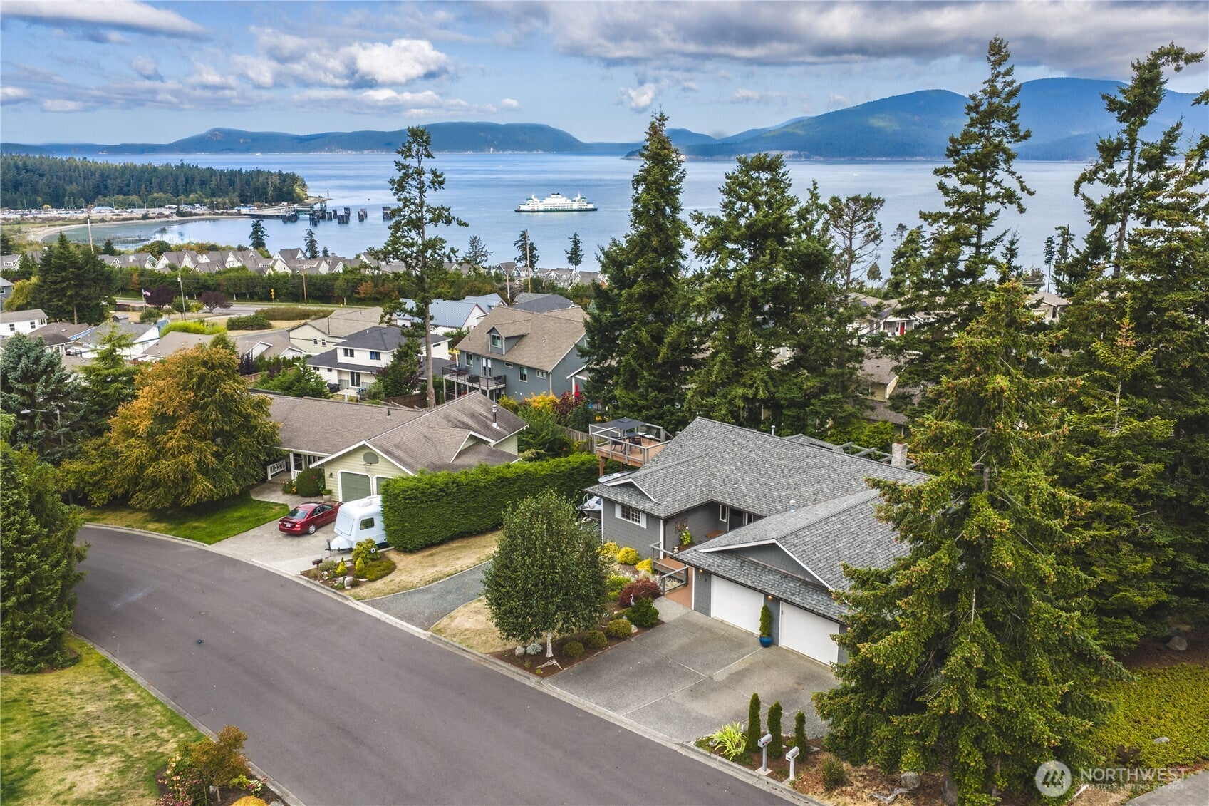 4304 Whidbey Court — photo