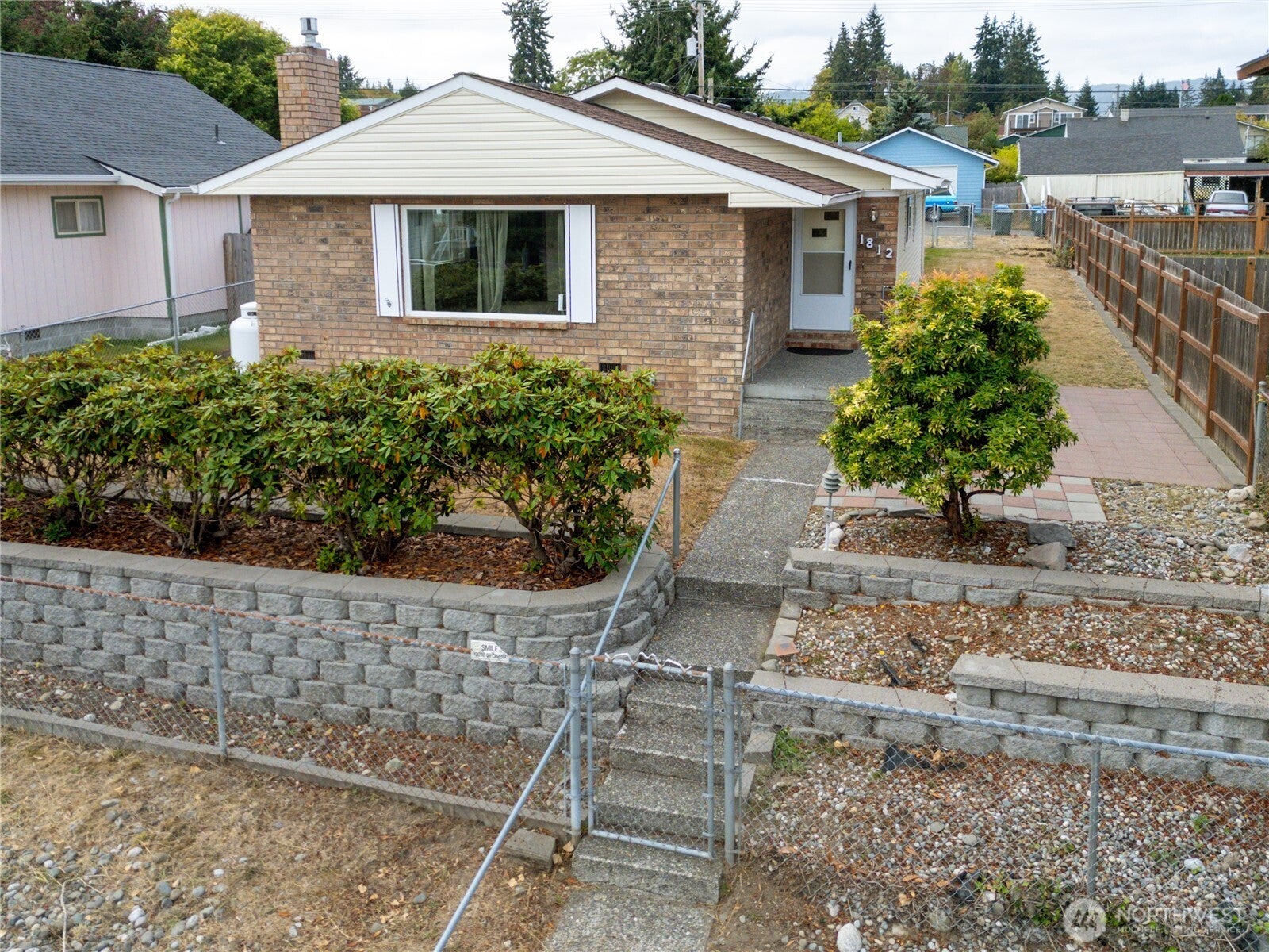 1812 W 5th St — photo