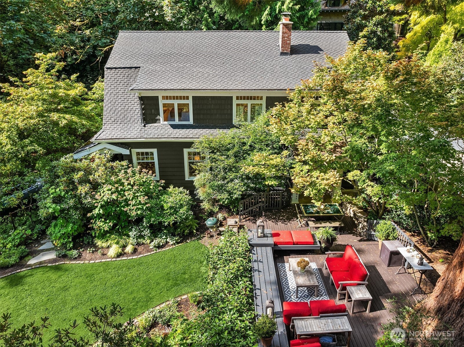 3816 E Spring Street — photo
