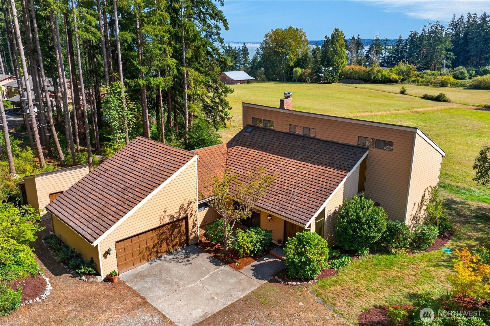 1950 Stick Point Lane — photo