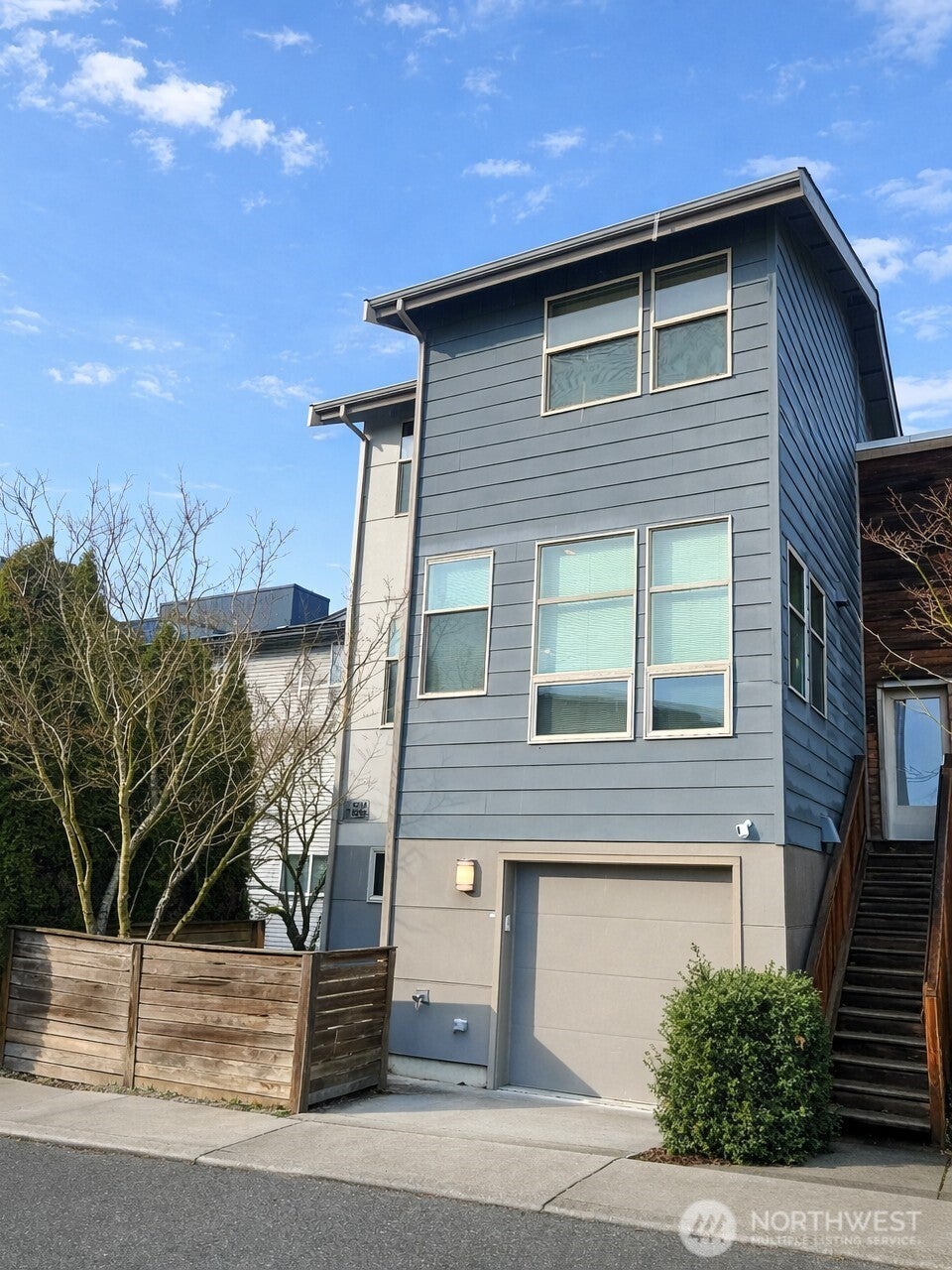 1214 N Northgate Way — photo