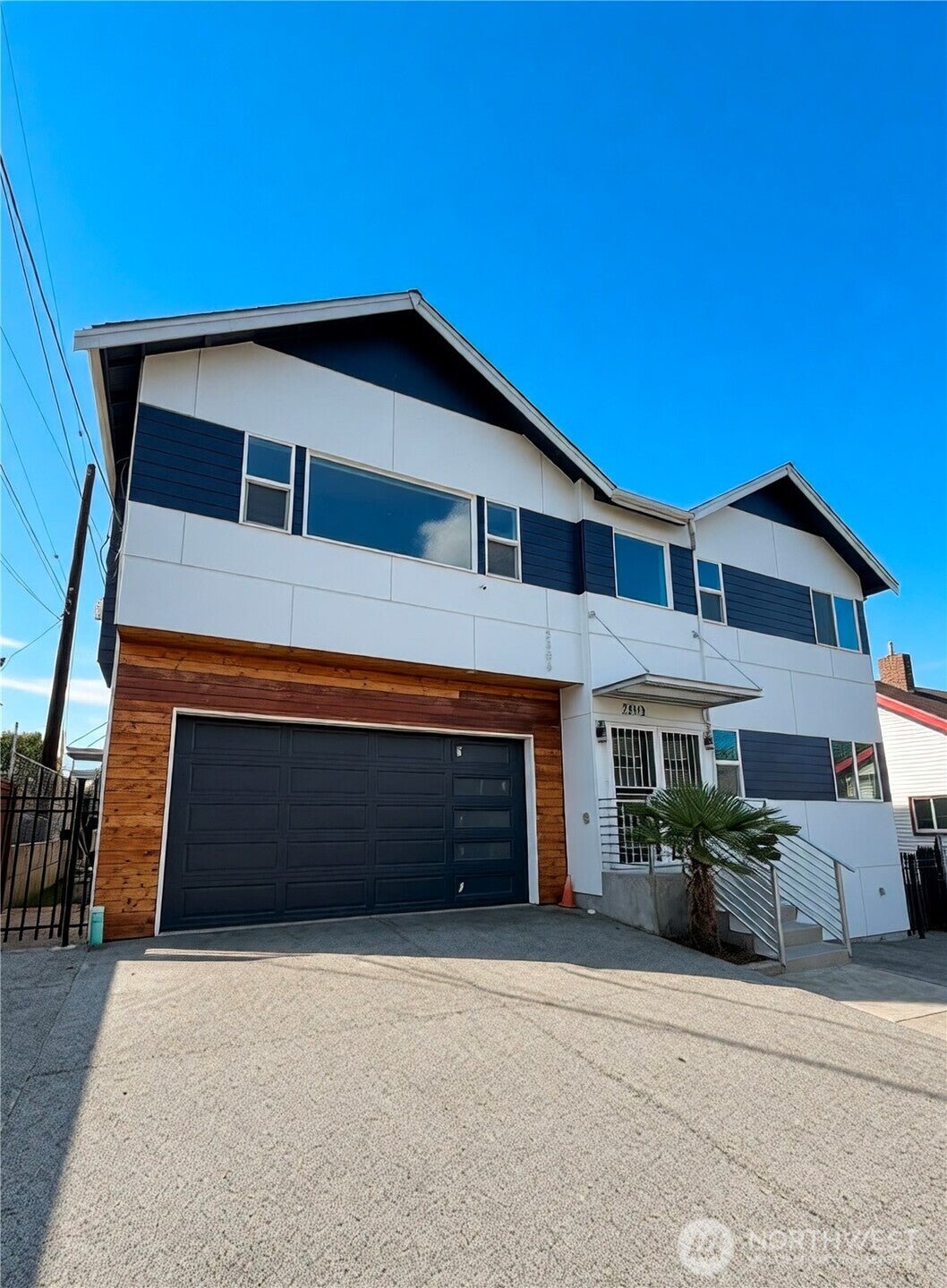 2305 S Brandon Street — photo