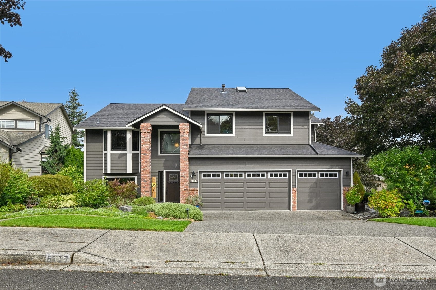 5117 Nathan Loop SE — photo