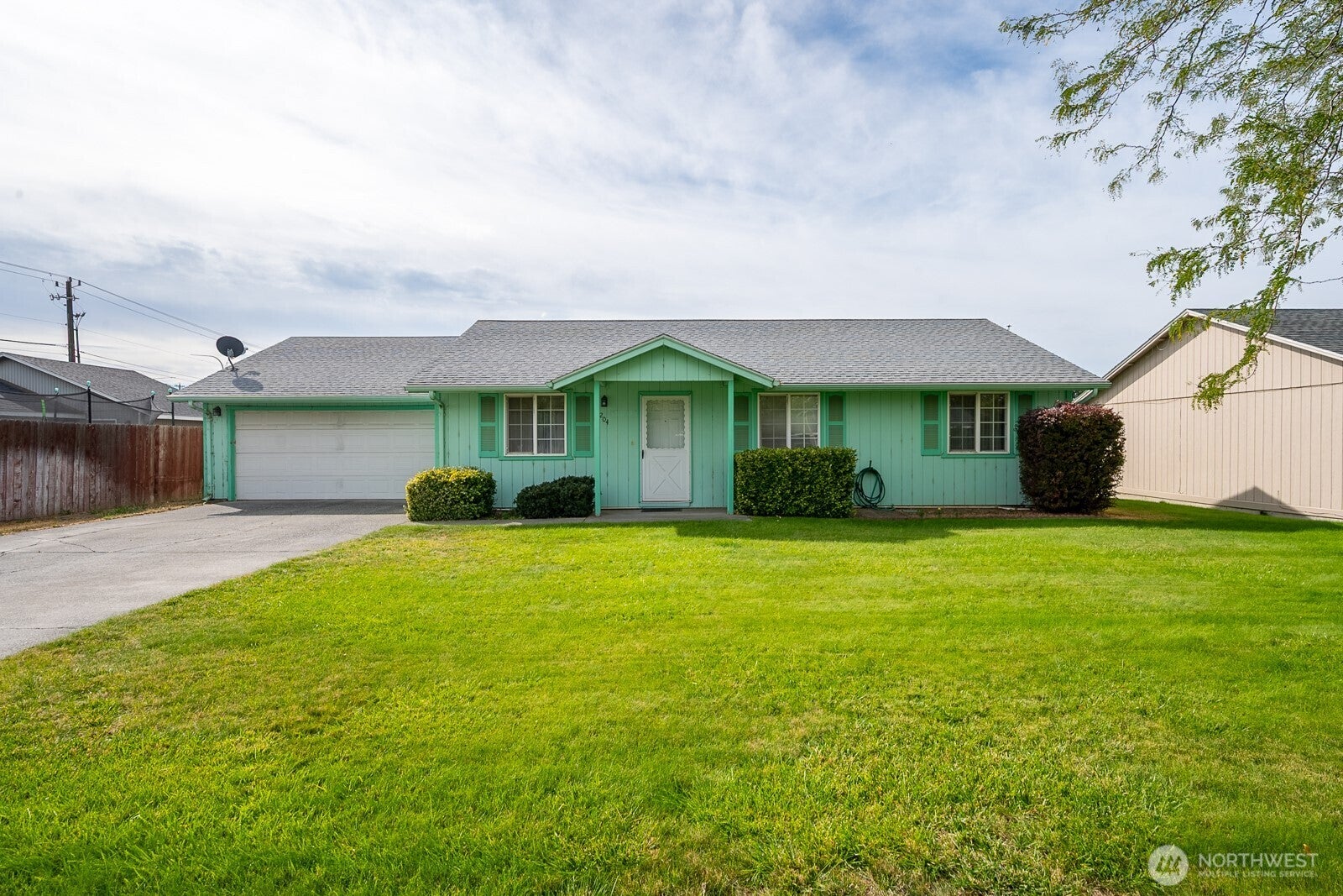 1204 E Hayden Drive — photo