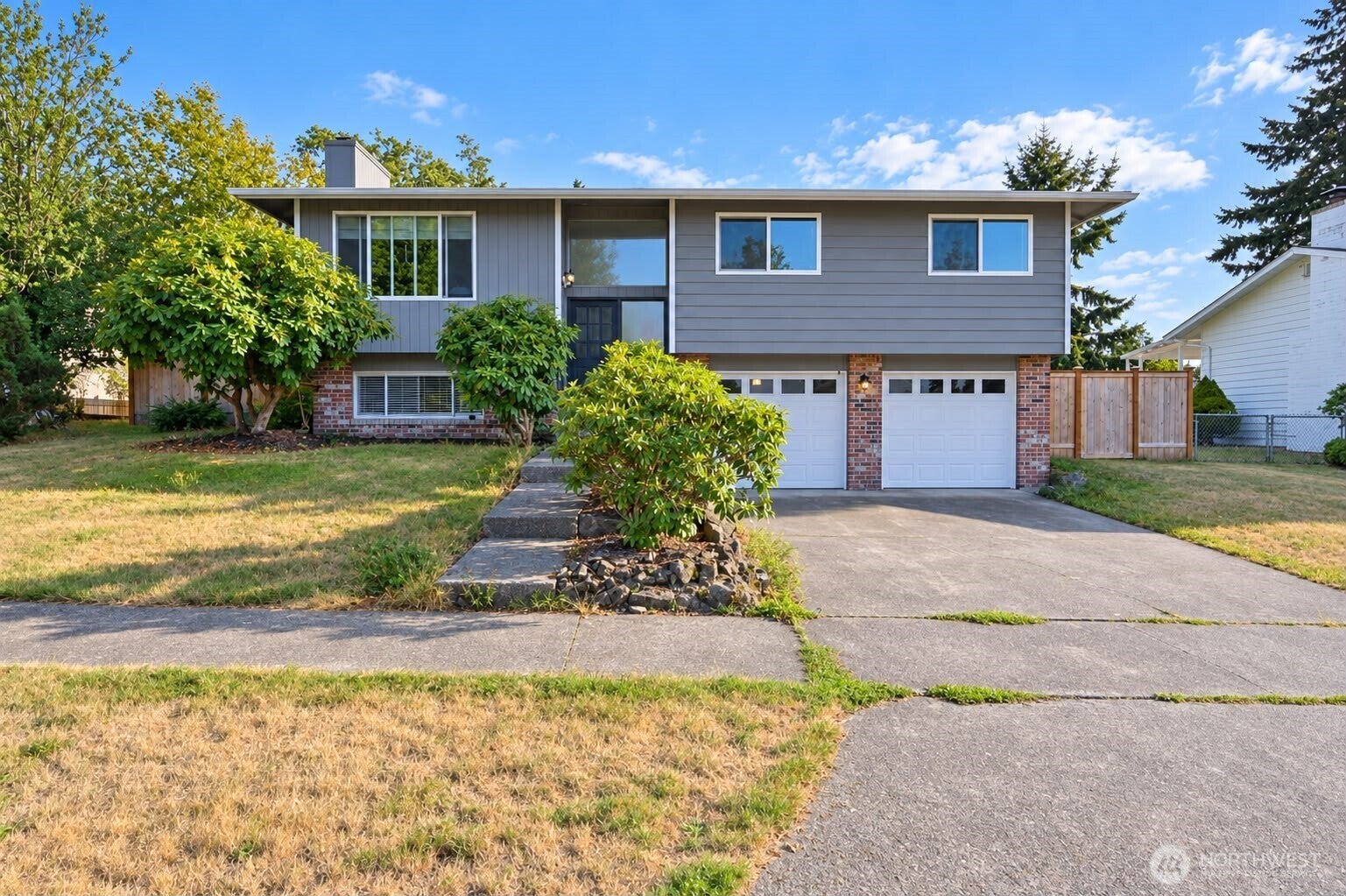 1012 E Laurel Street — photo