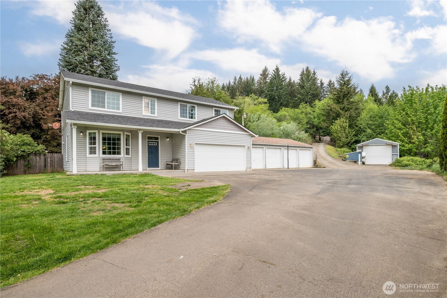 2208 Coal Creek — photo