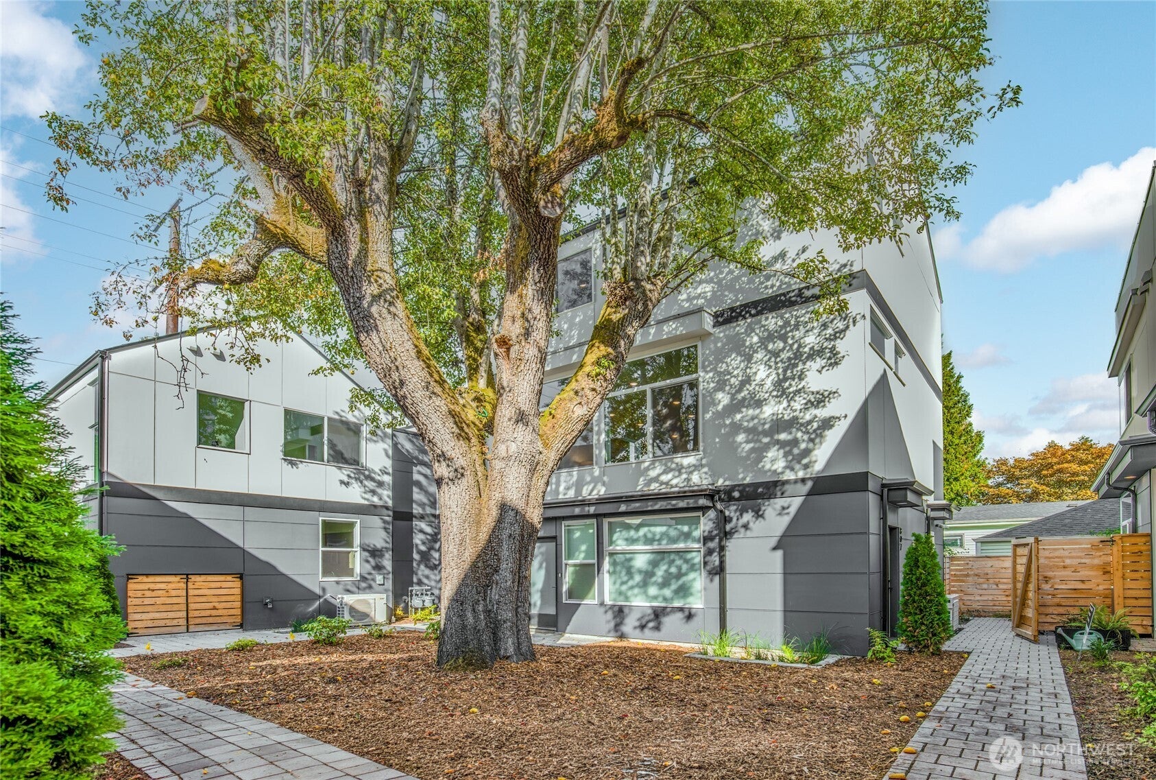 807 S Sullivan Street — photo