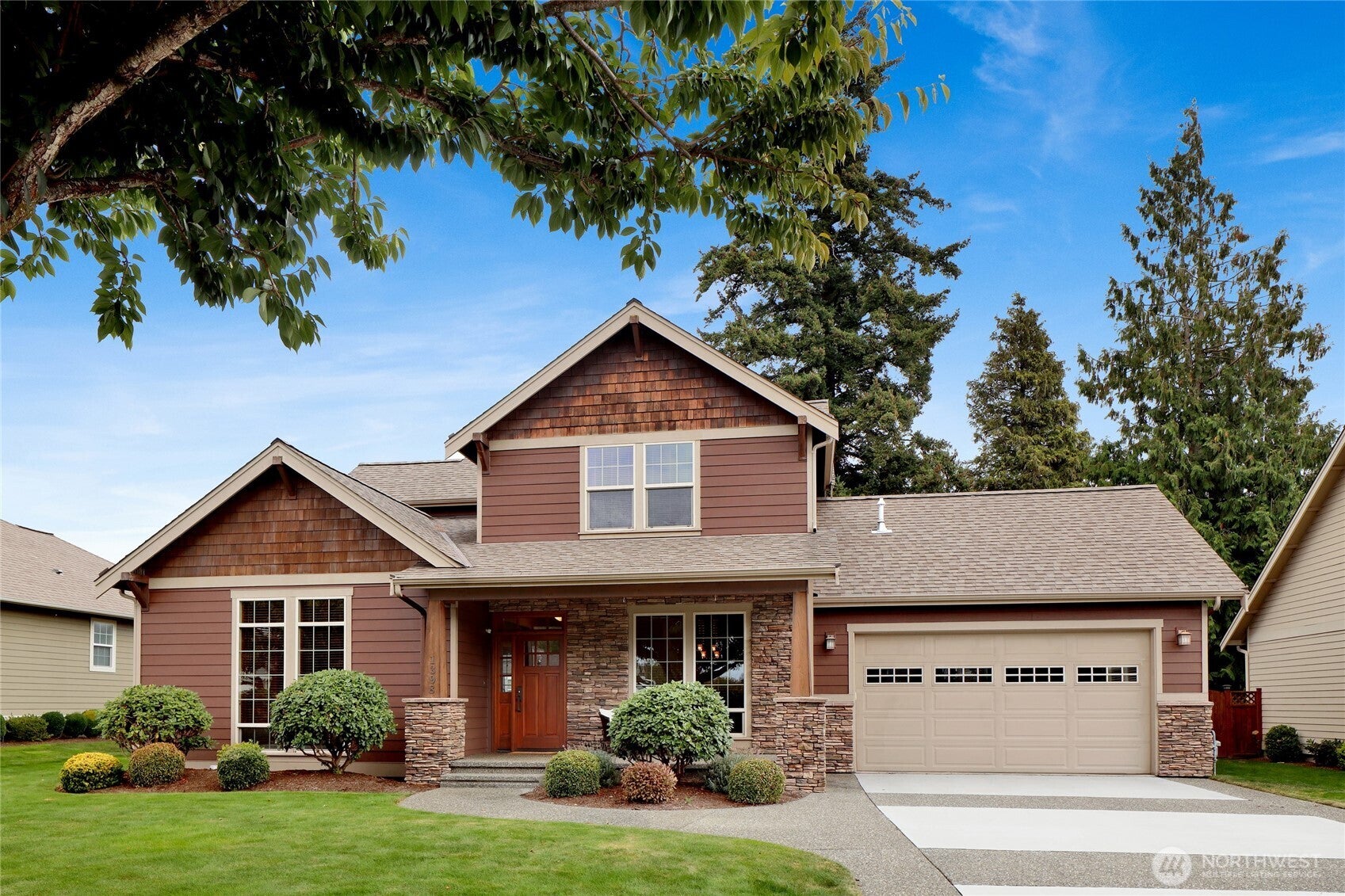 1398 Eastwood Way — photo