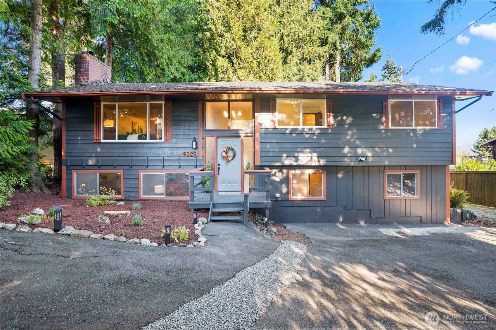 9029 Cascadia Avenue — photo